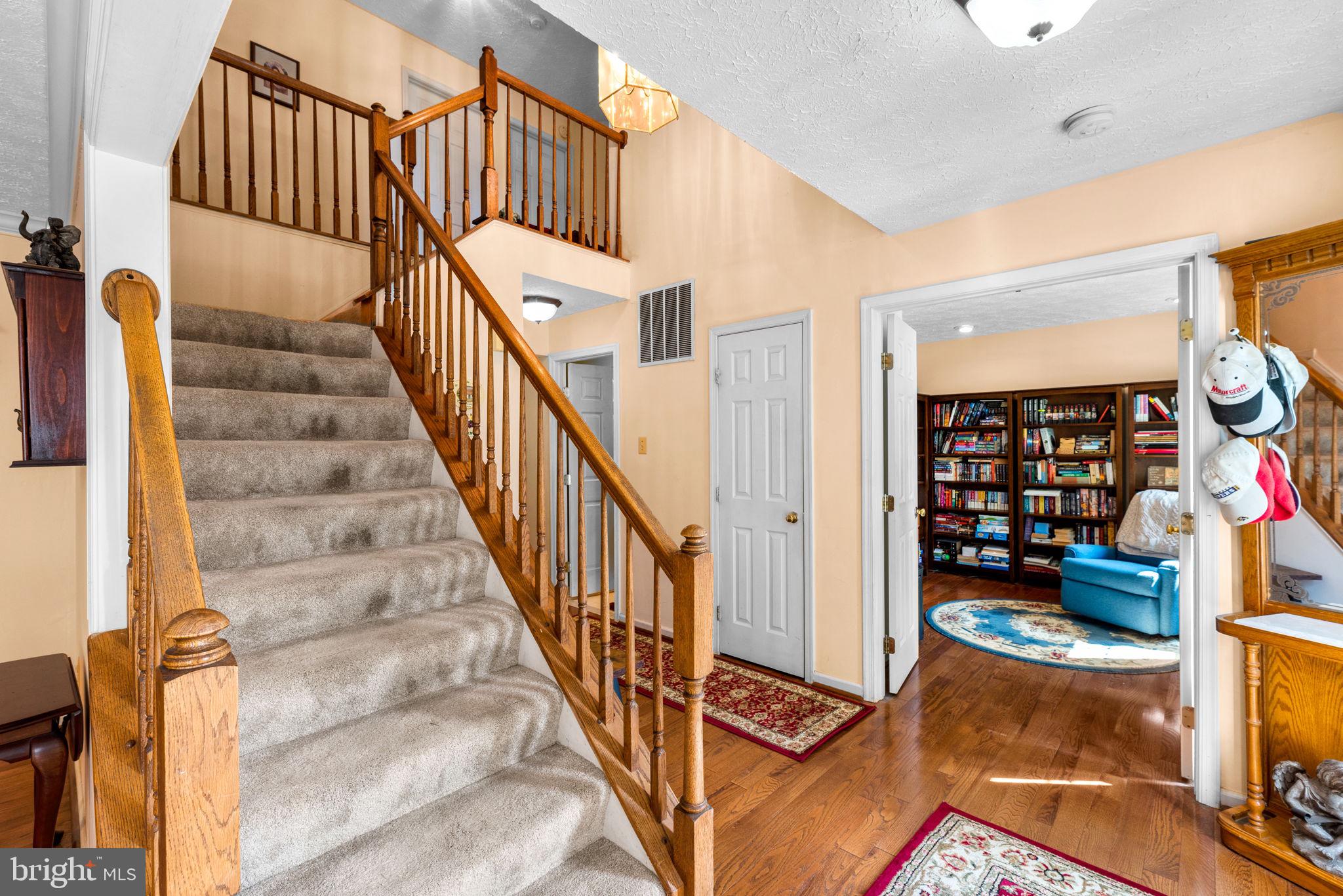 HINES ESTATES - Residential