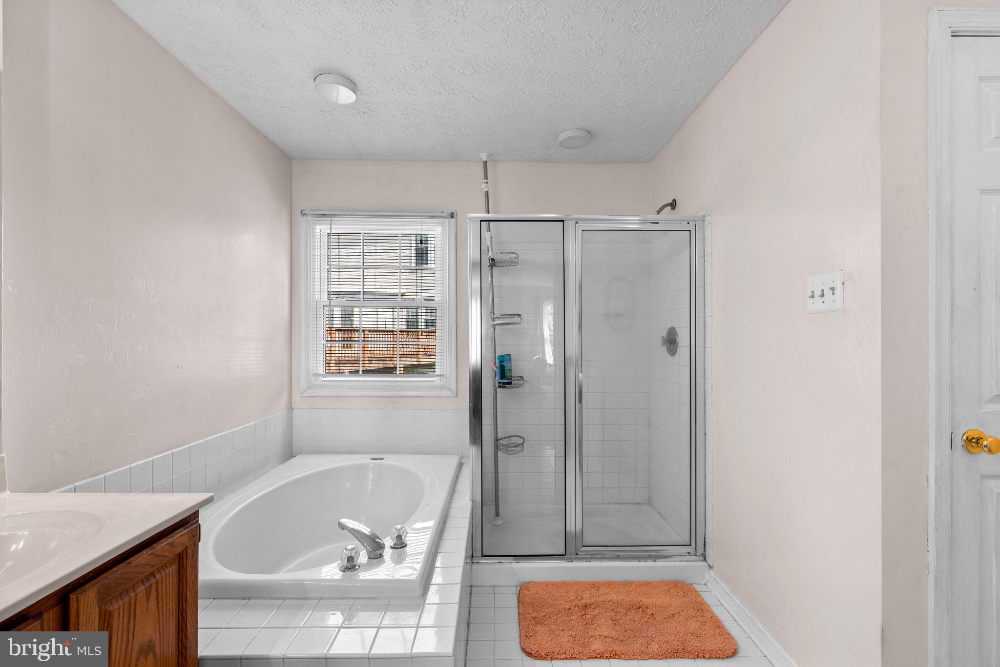 HINES ESTATES - Residential