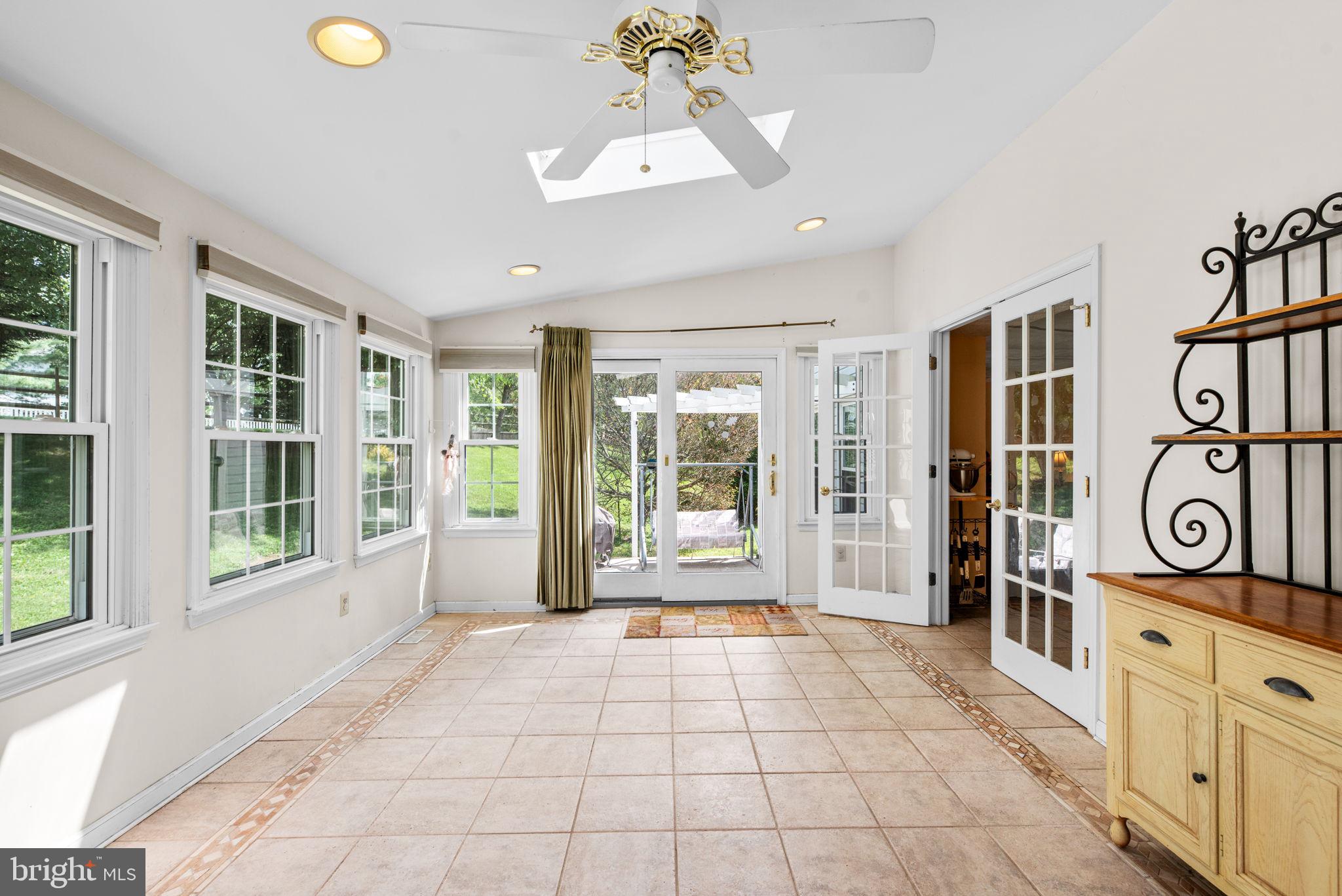 HINES ESTATES - Residential