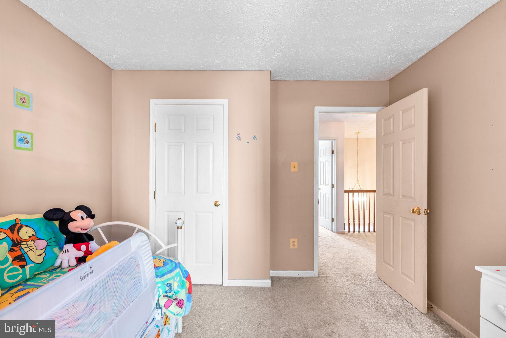 HINES ESTATES - Residential