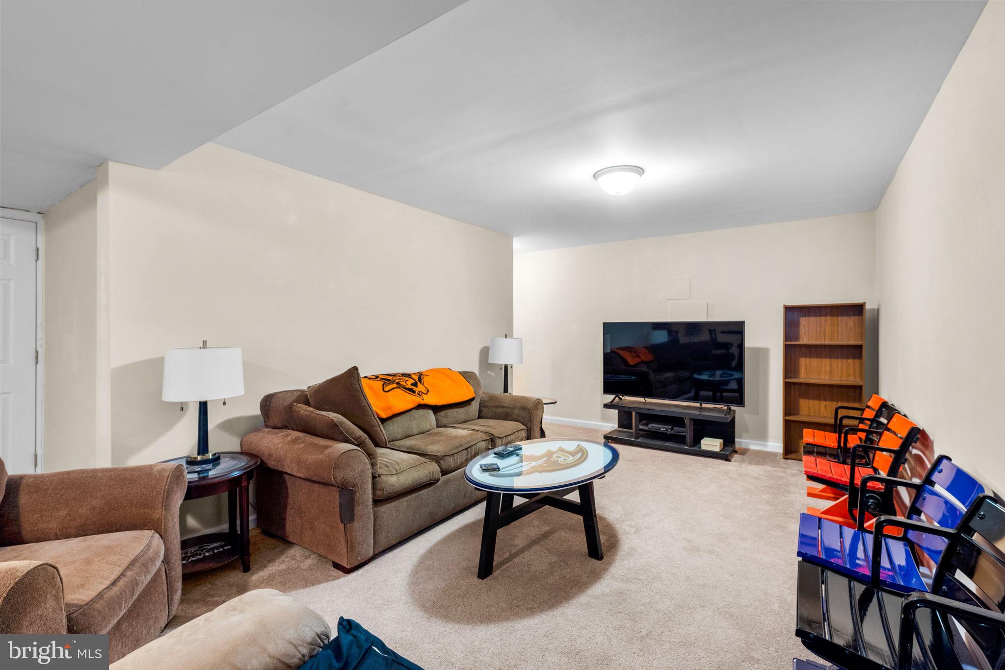 HINES ESTATES - Residential