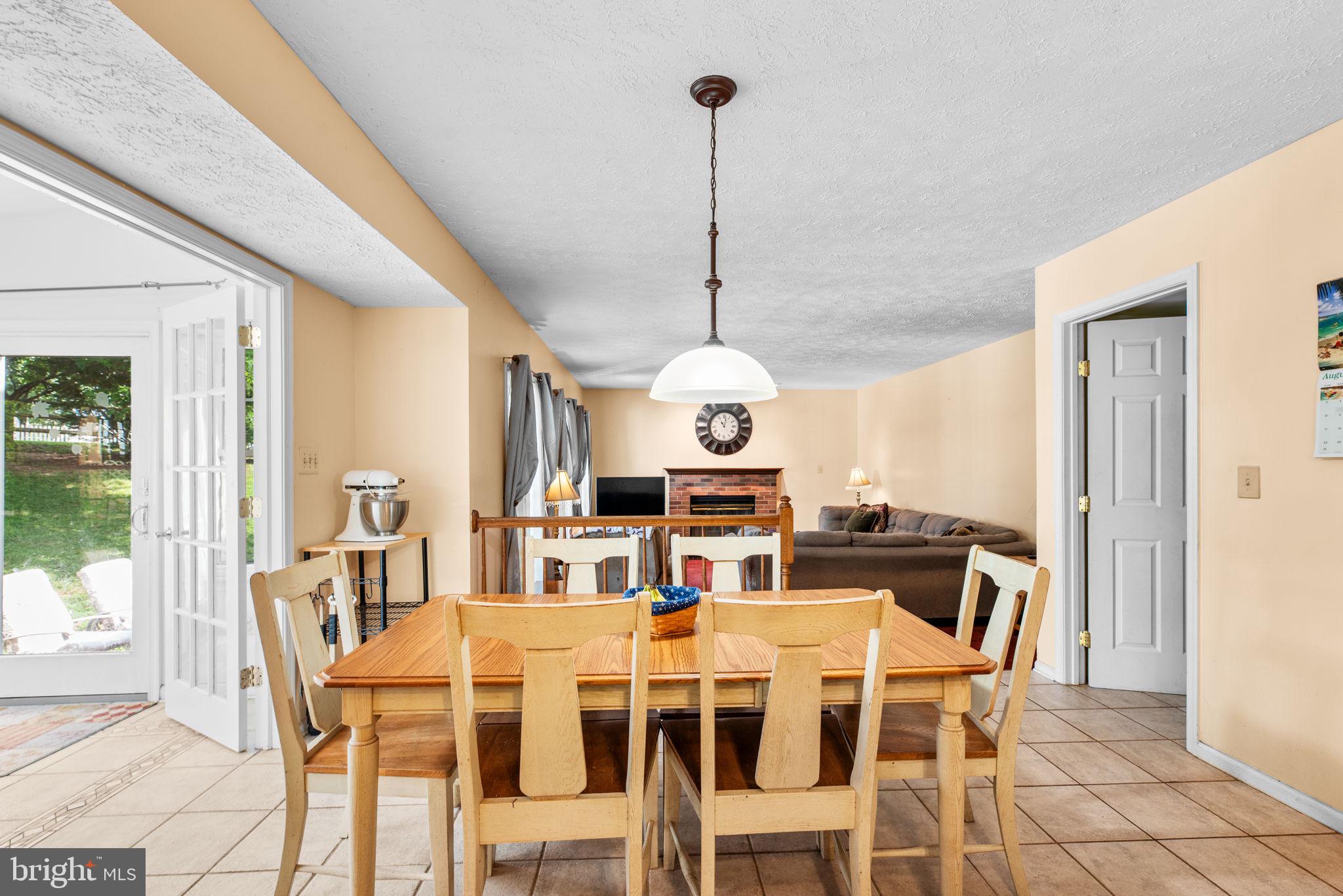 HINES ESTATES - Residential