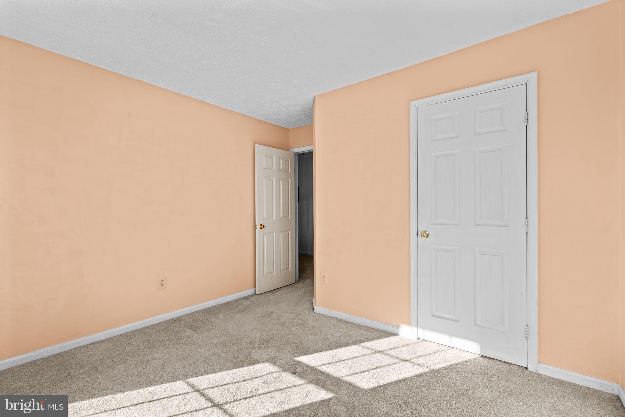 HINES ESTATES - Residential