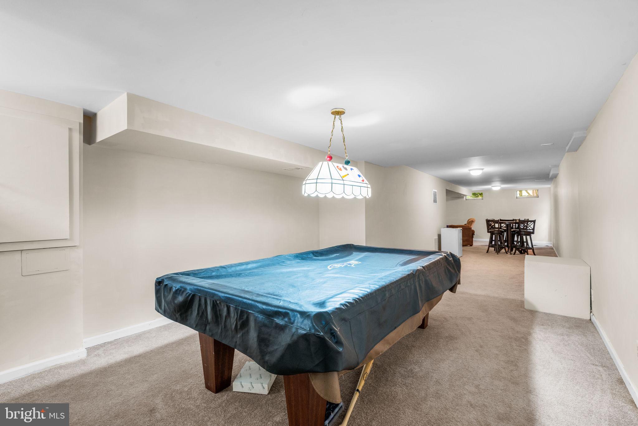 HINES ESTATES - Residential