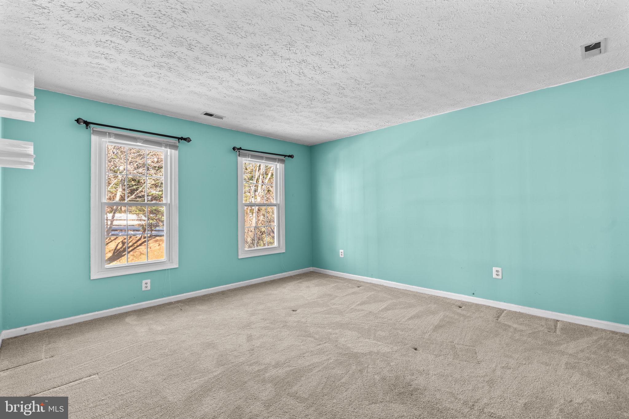 HINES ESTATES - Residential