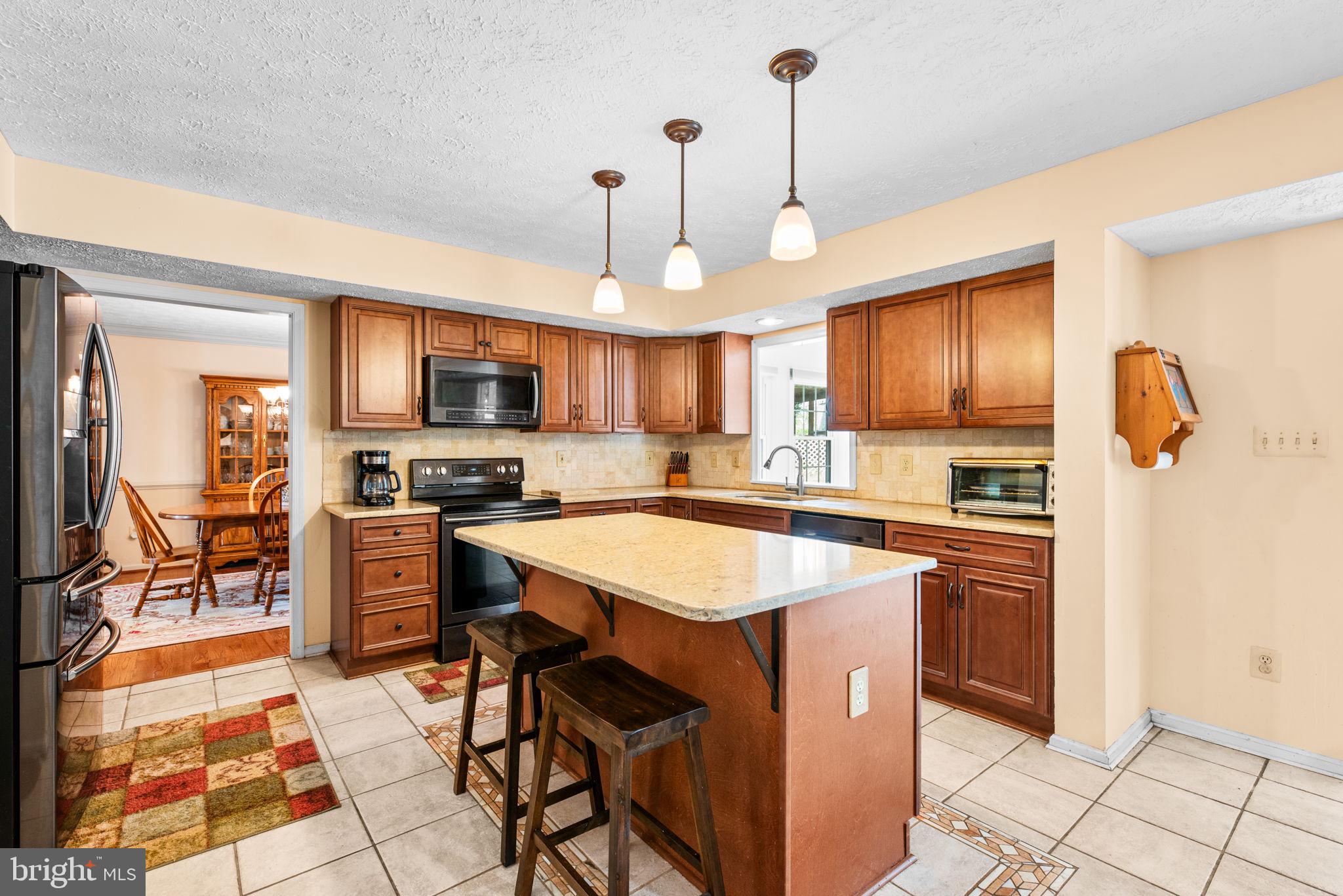 HINES ESTATES - Residential