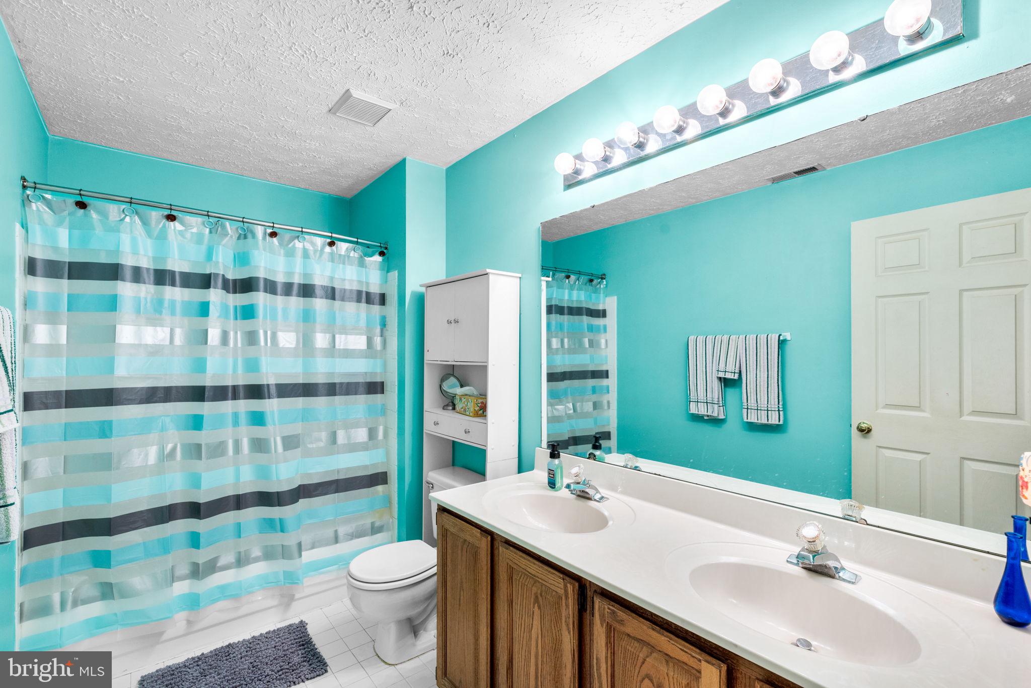 HINES ESTATES - Residential