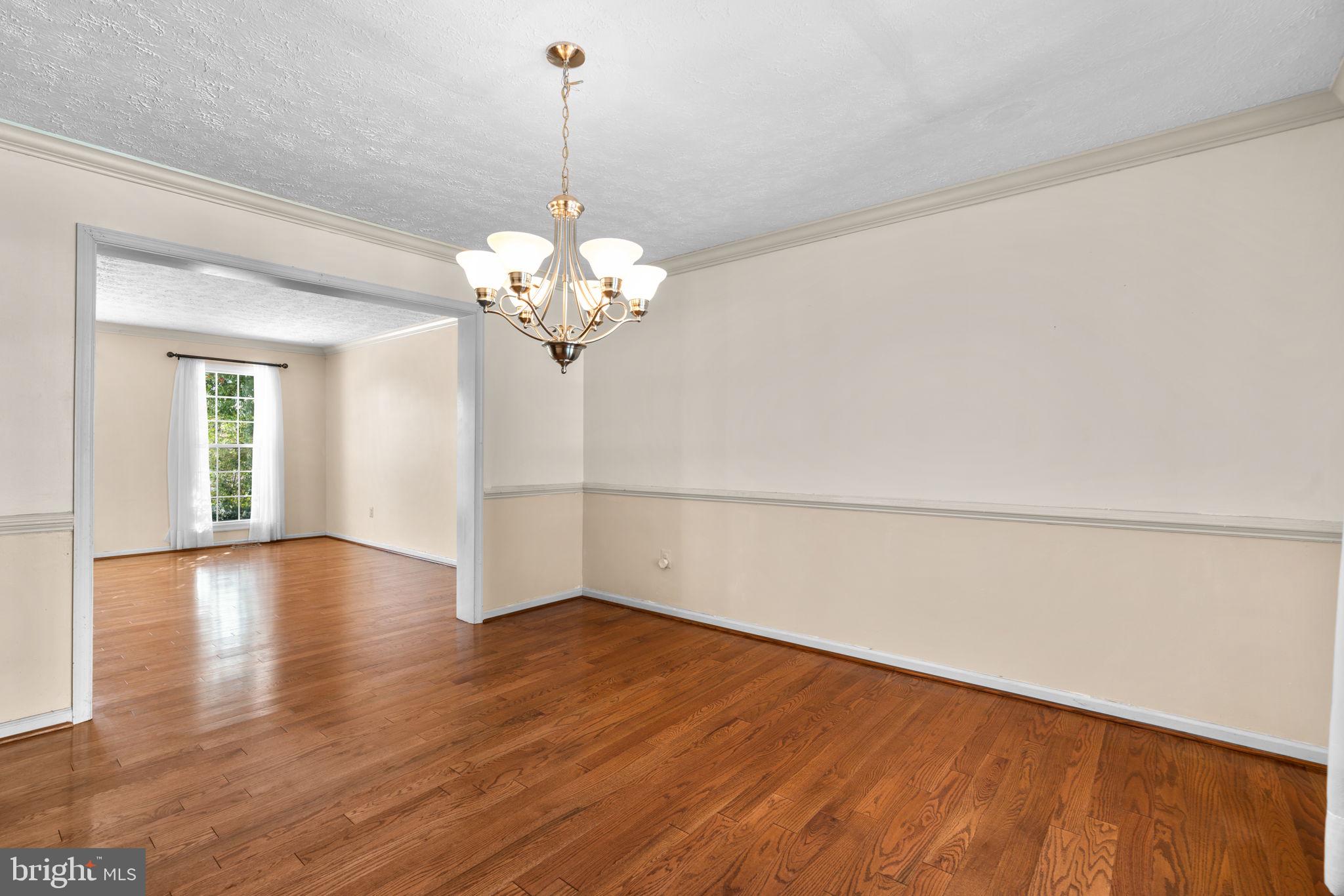 HINES ESTATES - Residential