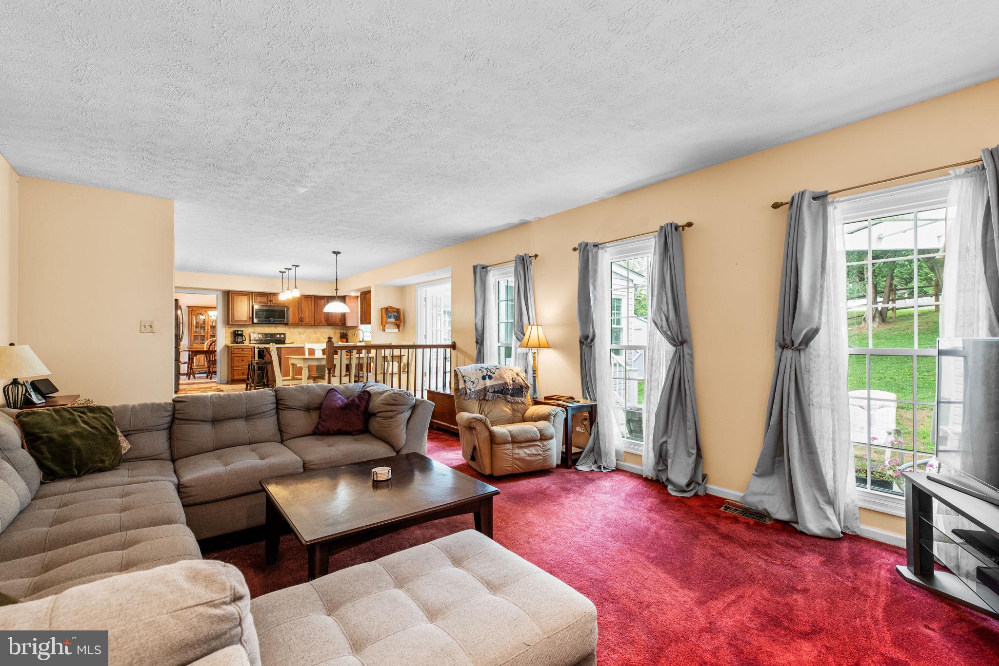 HINES ESTATES - Residential