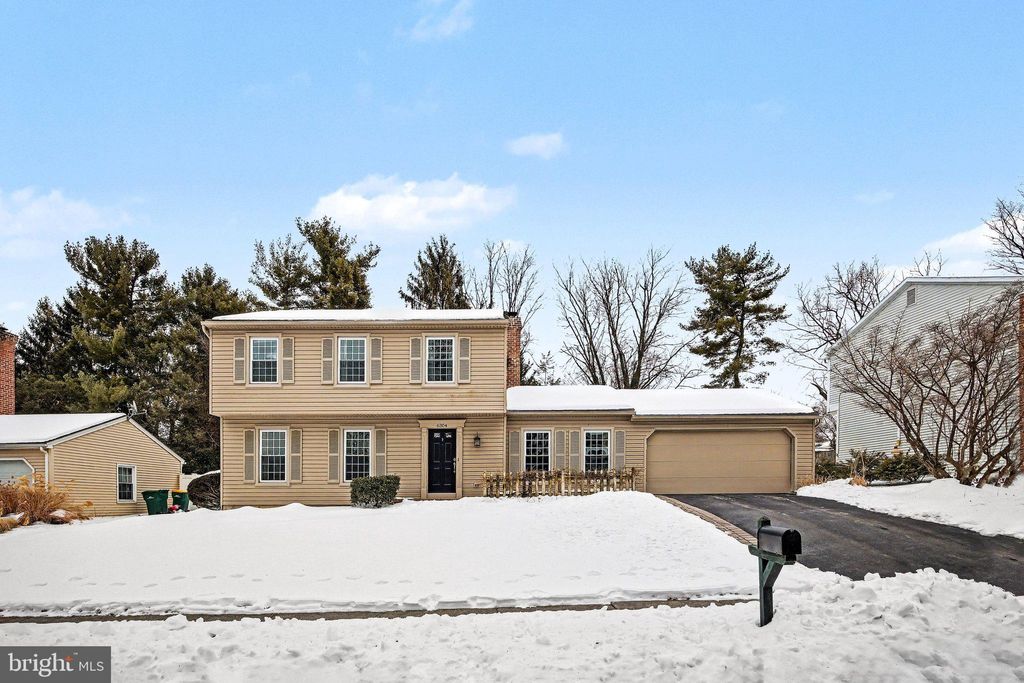 Photo of 6304 Stephens Xing, MECHANICSBURG, PA 17050 (MLS # PACB2050496)