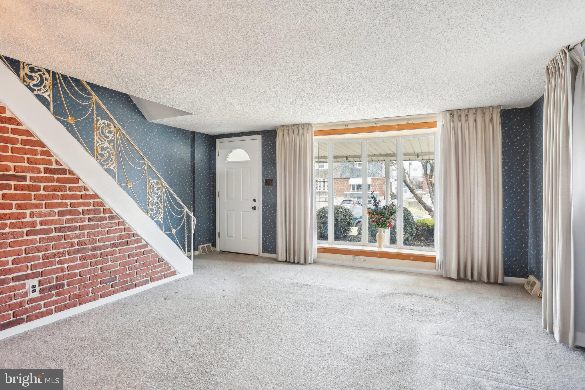 ACADEMY GARDENS - Residential