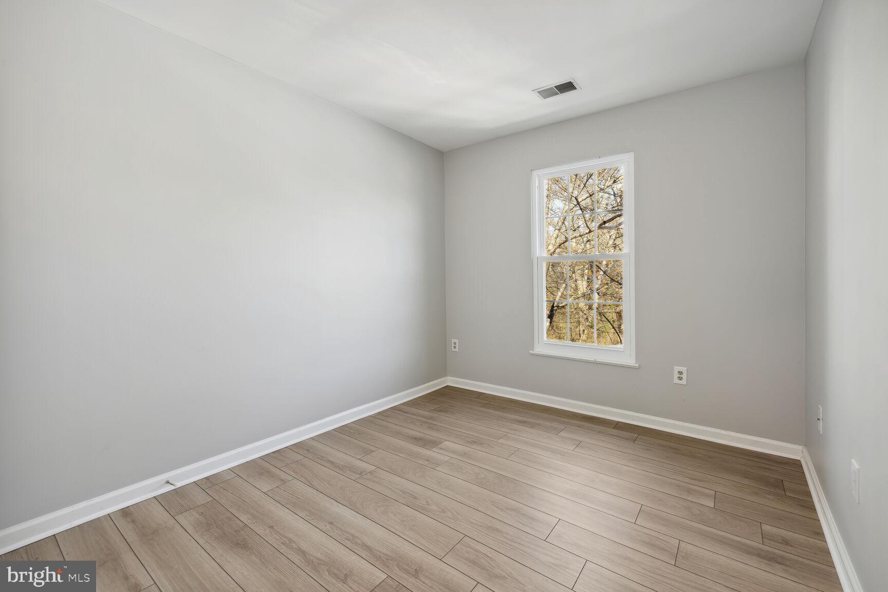 CLOPPERS MILL - Residential Lease