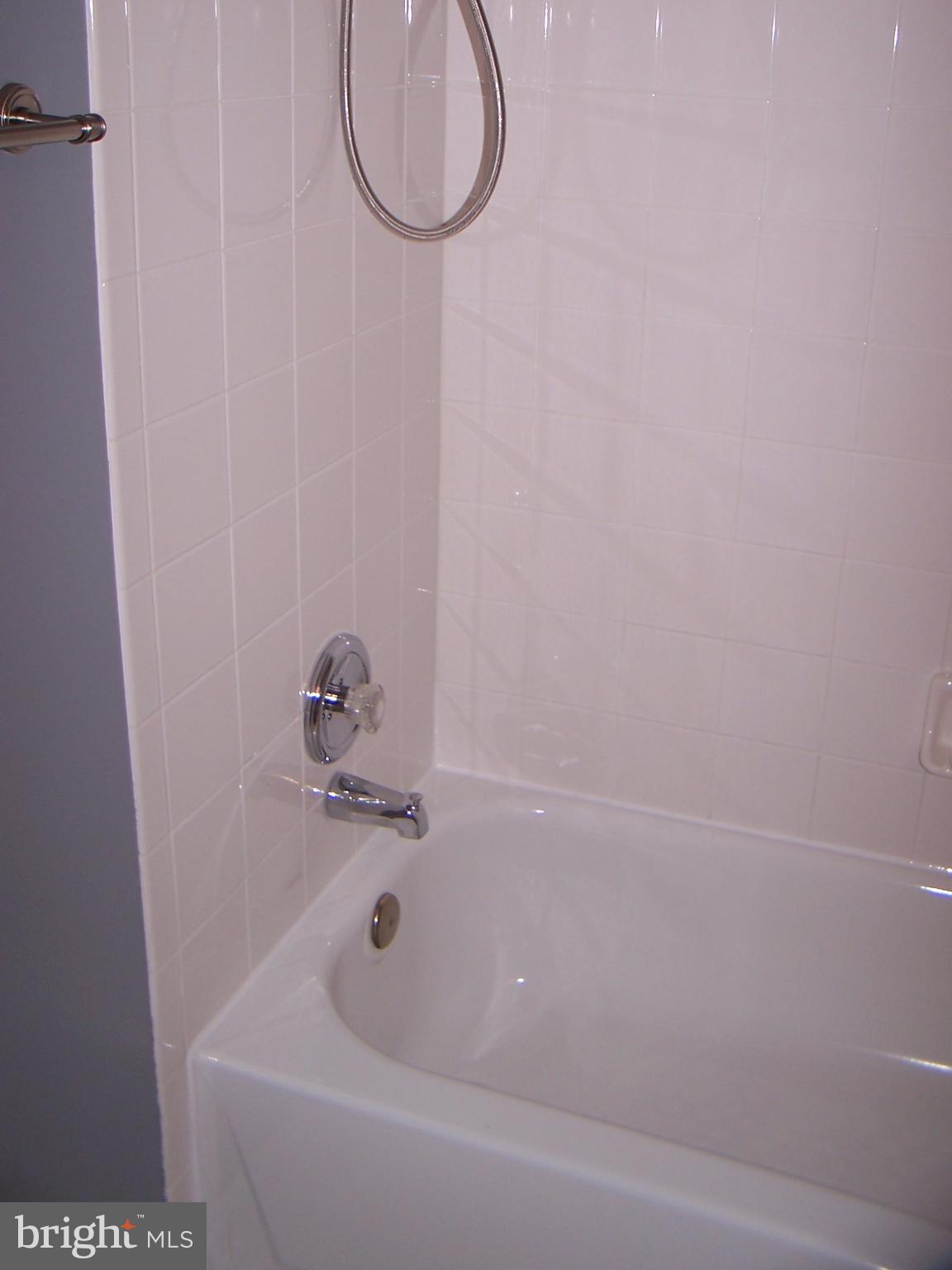 VIRGINIA CENTER - Residential Lease