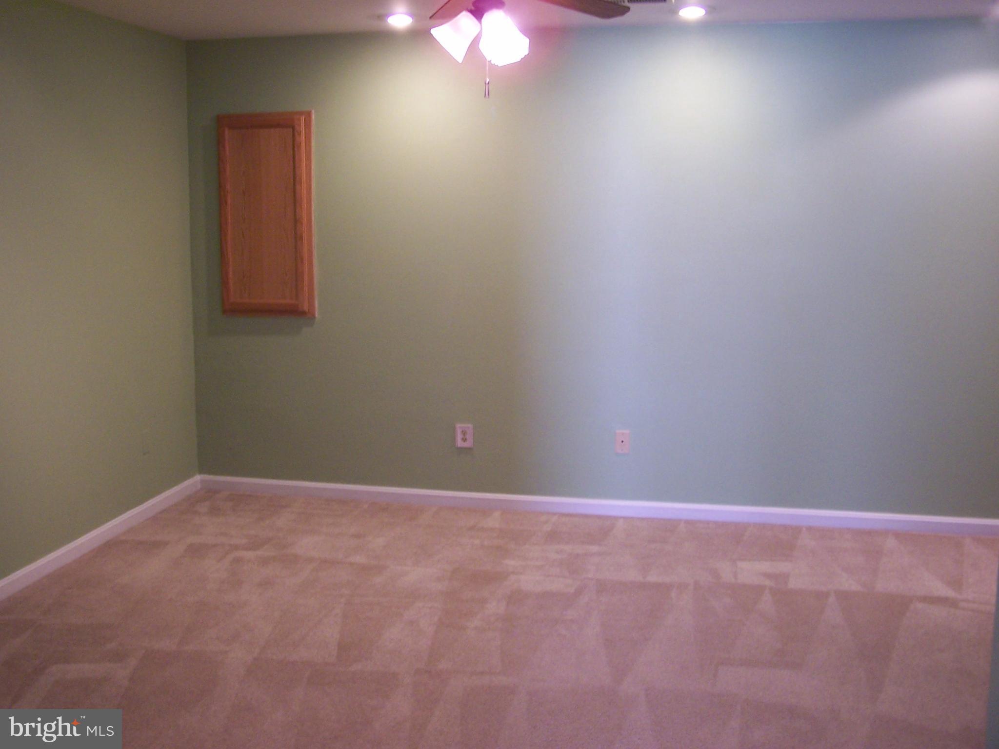 VIRGINIA CENTER - Residential Lease