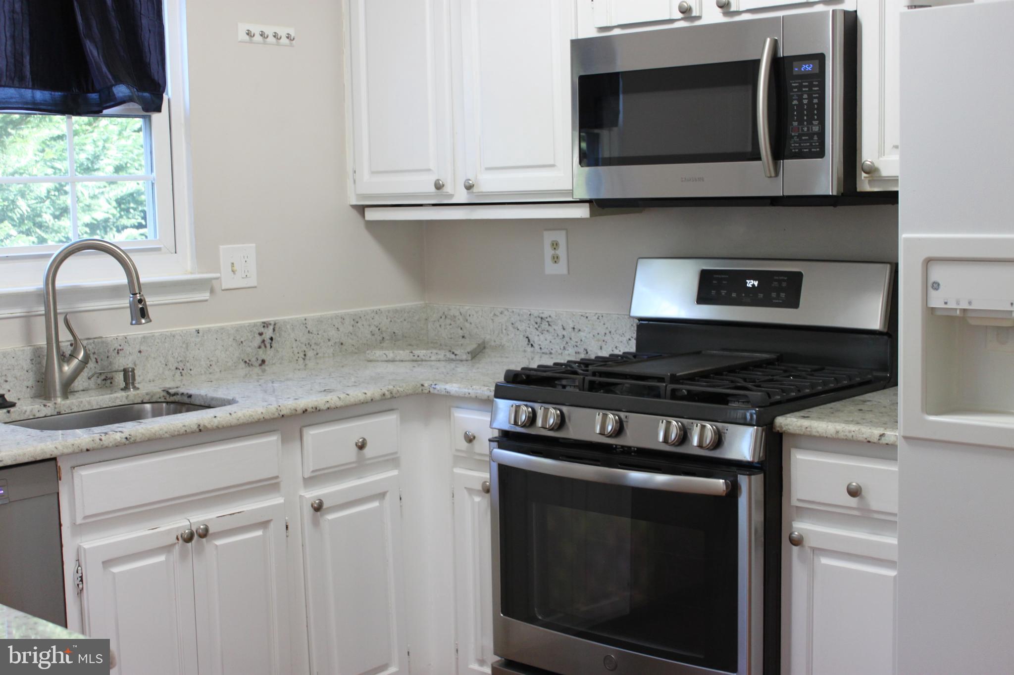 WORTHINGTON WOODS - Residential Lease