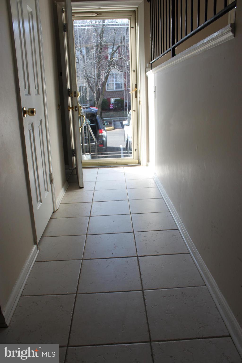 WORTHINGTON WOODS - Residential Lease