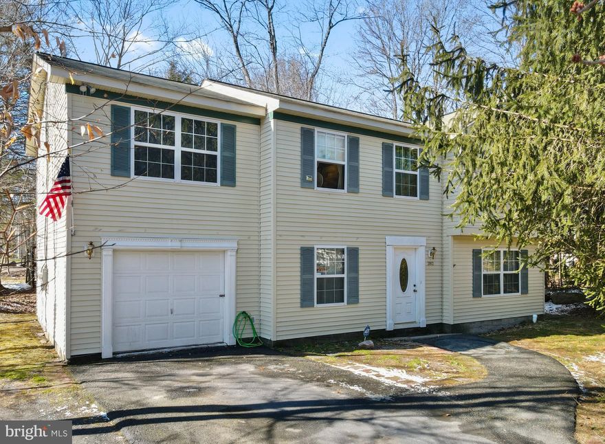 Ask how to receive a $1,000 lender credit towards closing costs or lowering your interest rate! Are you looking for a great opportunity to invest, enjoy a vacation home, or live full-time in an amenity-filled community? Look no further than this five-bedroom, one and half-bath contemporary-style house! Located in Tobyhanna, PA. Spacious two-story single-family home with ample living space for relaxation and entertainment. Take advantage of the nearby swimming, boating, tennis, and more. Located close to all major Pocono attractions, I-80, and more. This Motivated Seller is ready for your Offer, the house being sold “as
is” condition. Schedule your showing today and make this house yours!