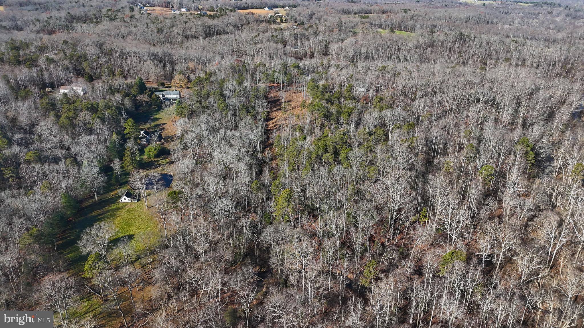 OAKWOOD LAKE ESTATES - Land