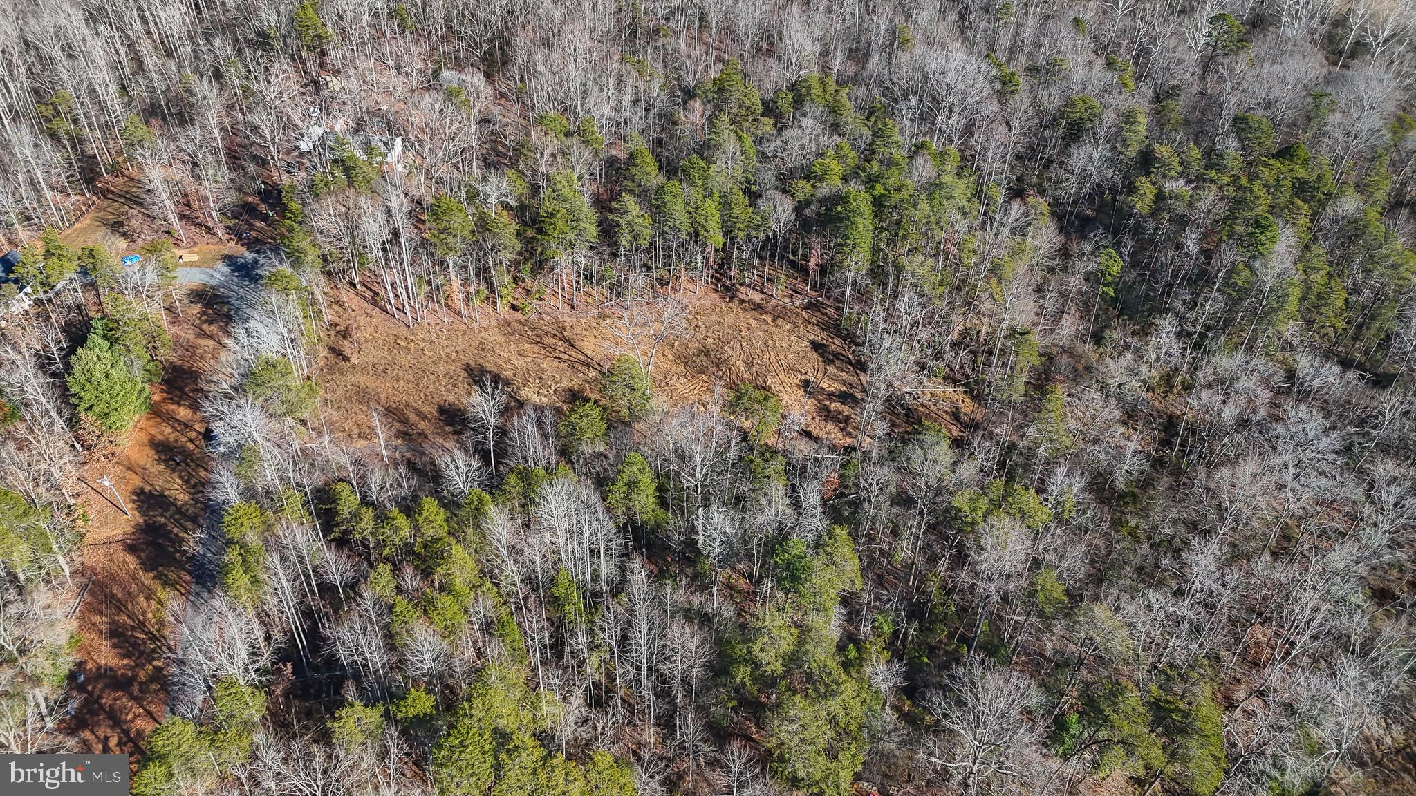 OAKWOOD LAKE ESTATES - Land