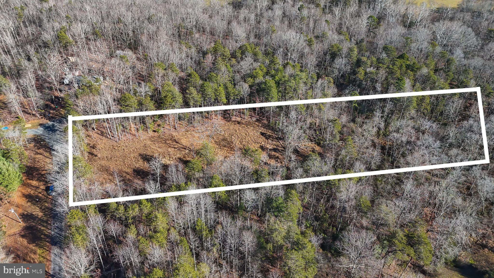 OAKWOOD LAKE ESTATES - Land