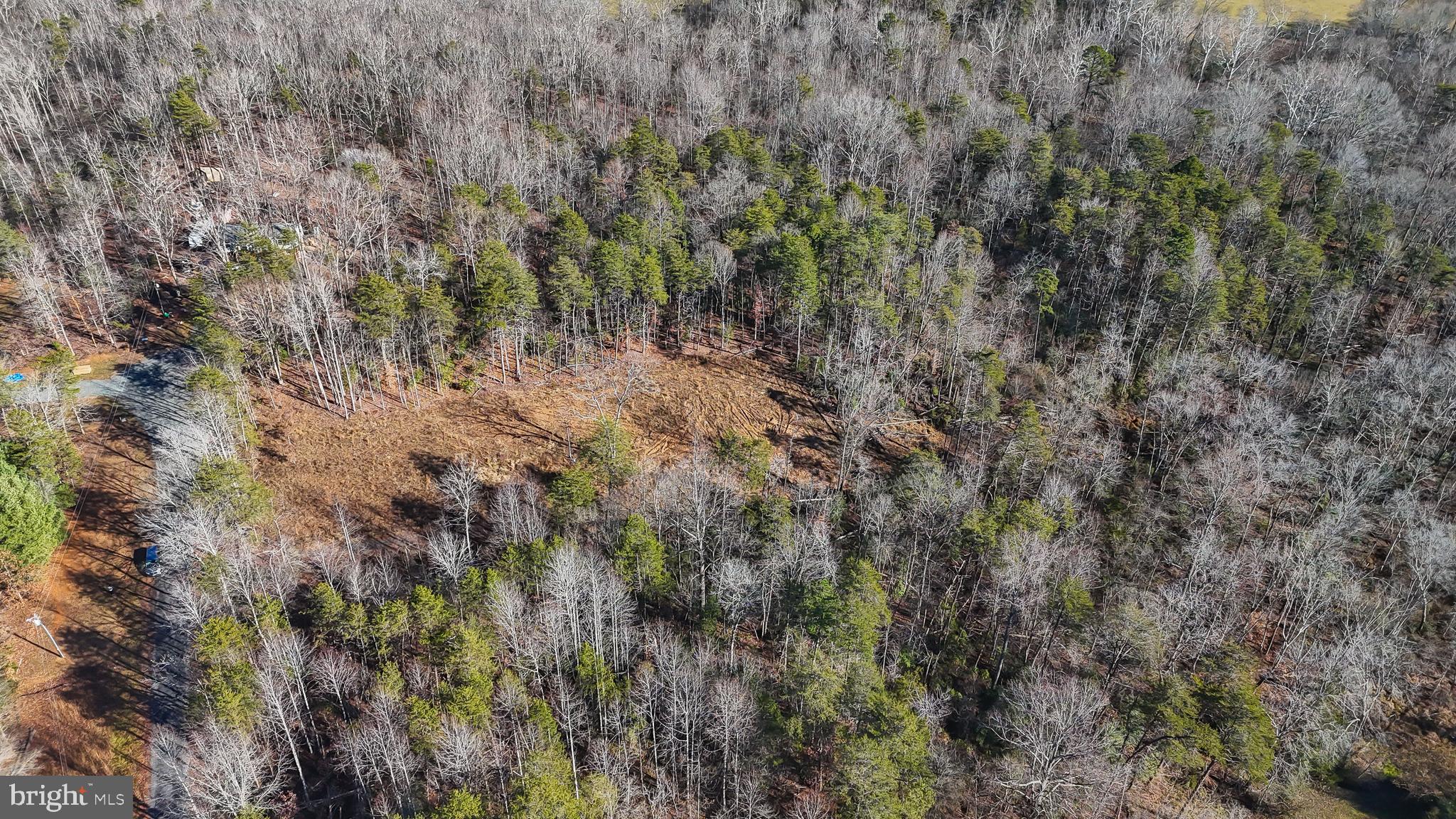 OAKWOOD LAKE ESTATES - Land