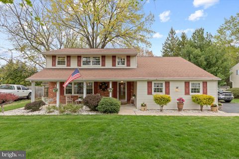 661 SERRILL DRIVE HATBORO PA 19040