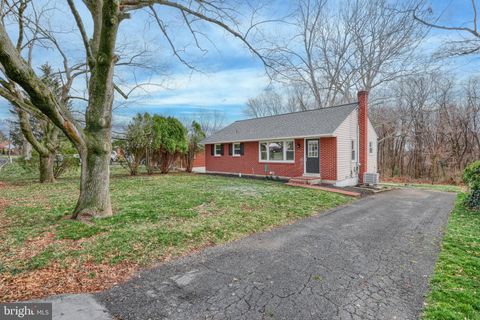 Photo of 638 Groff Avenue, Elizabethtown, PA 17022 (MLS # PALA2047718)