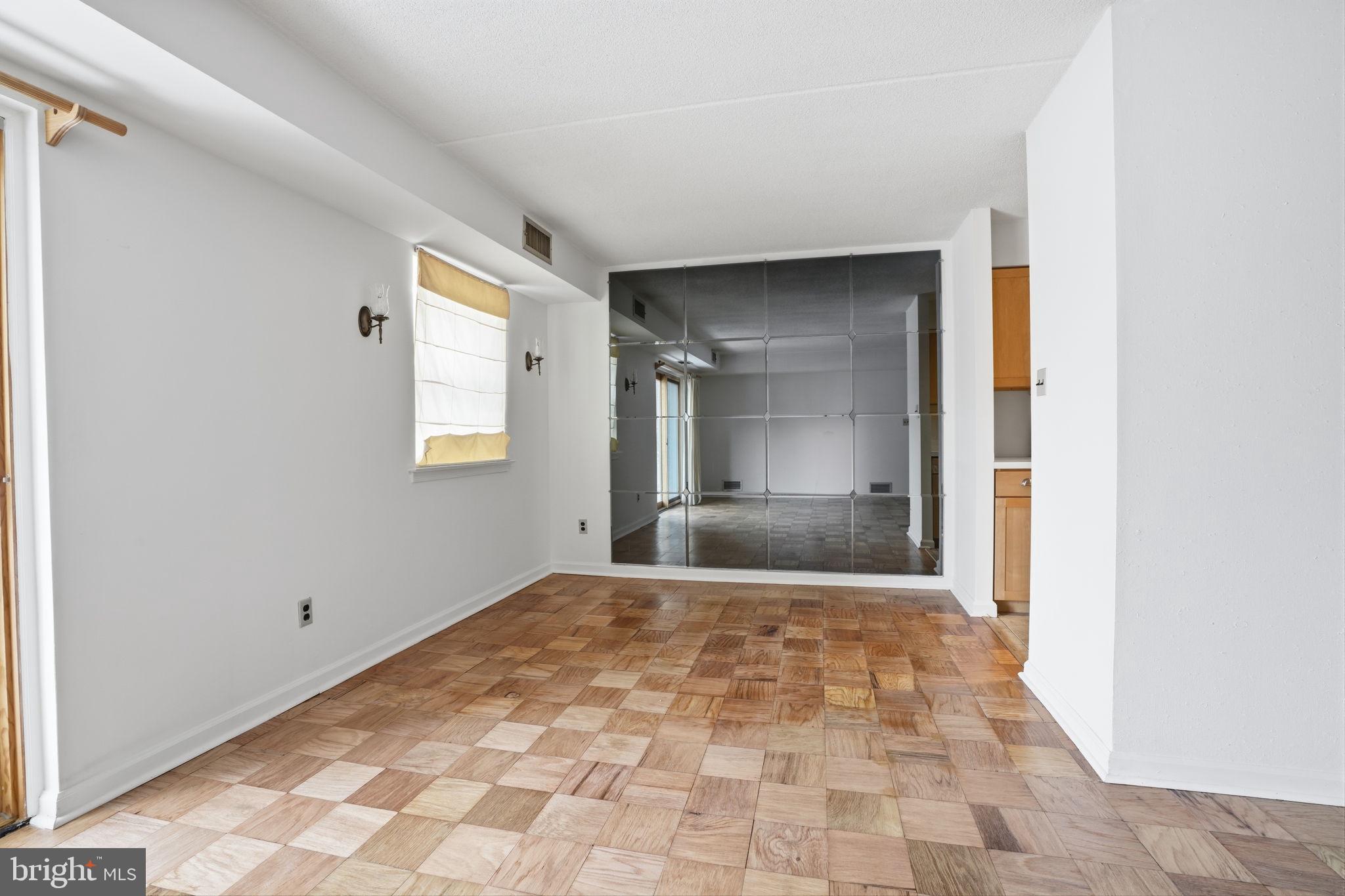 IVYSIDE - Residential