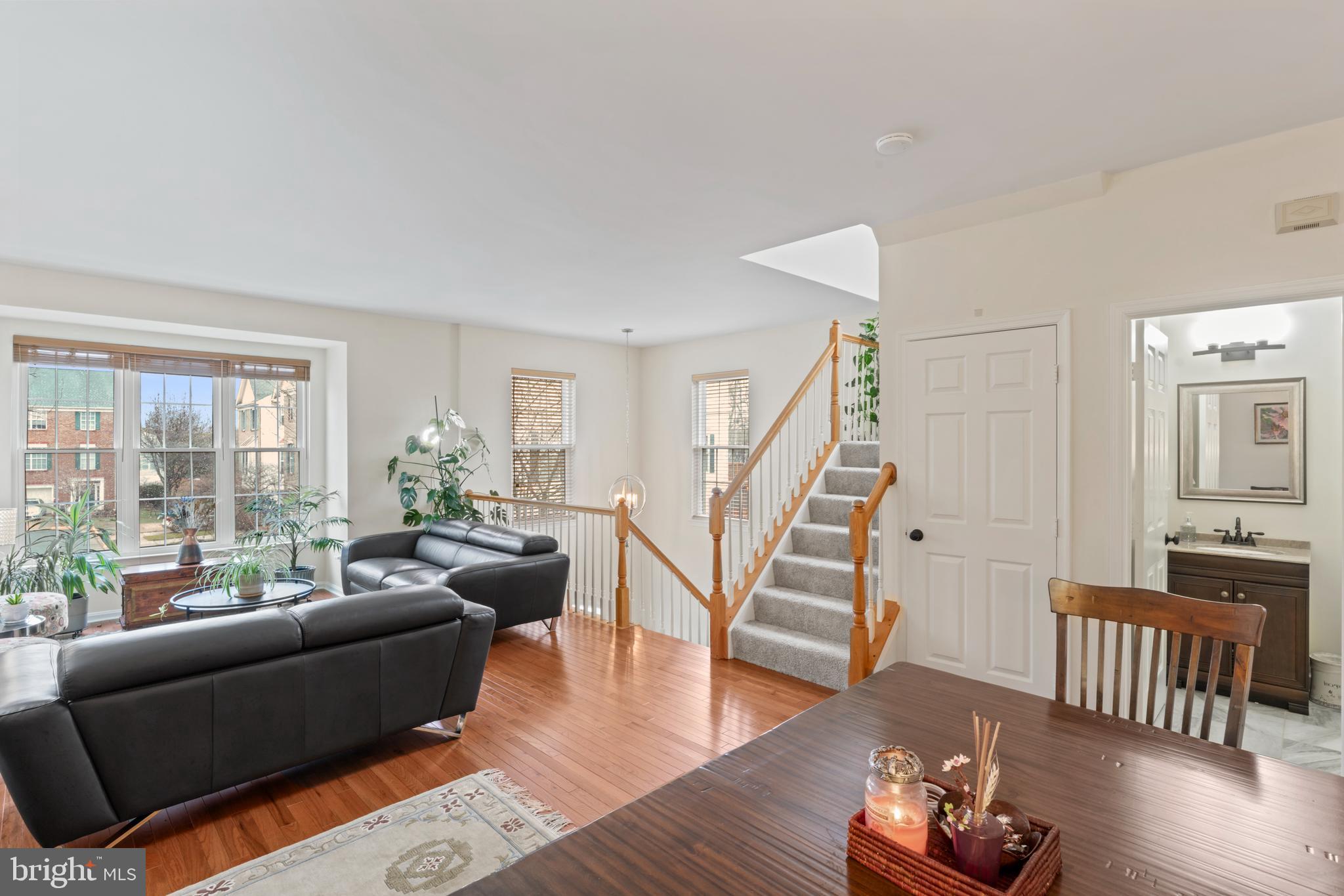 CENTRE RIDGE - Residential