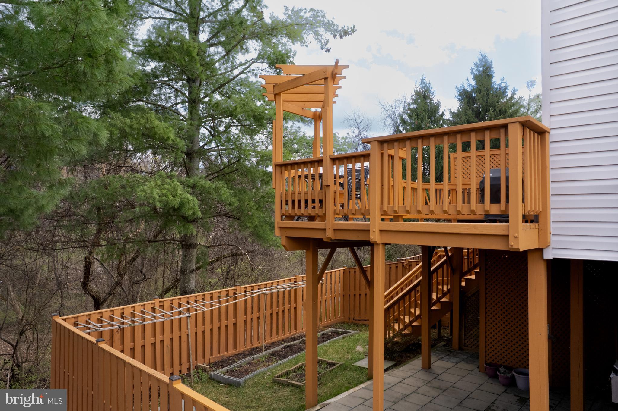 CENTRE RIDGE - Residential