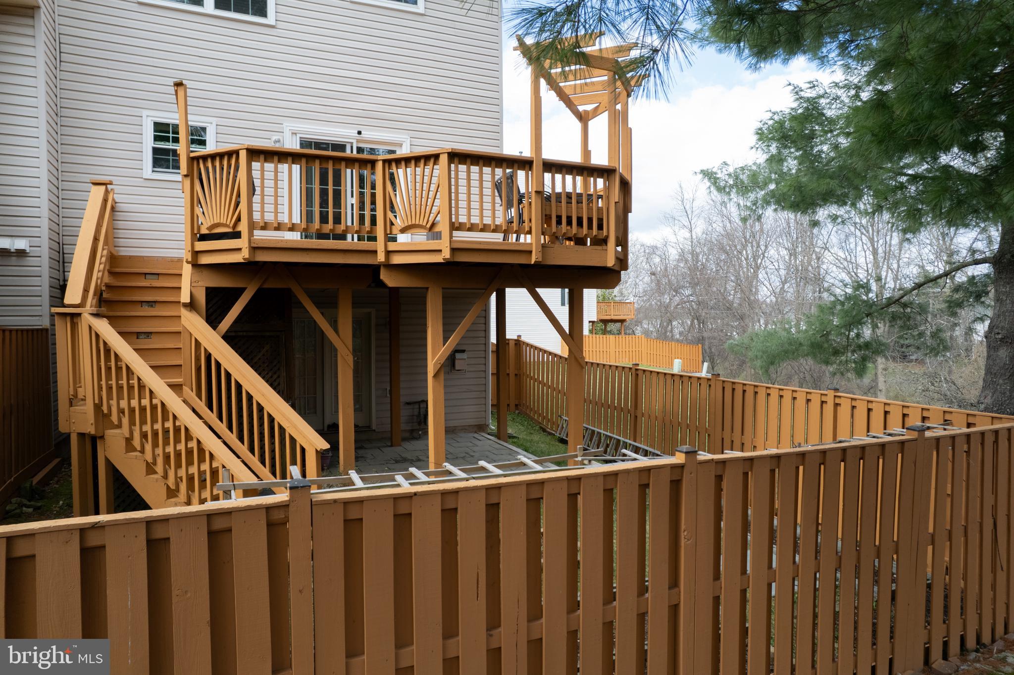 CENTRE RIDGE - Residential