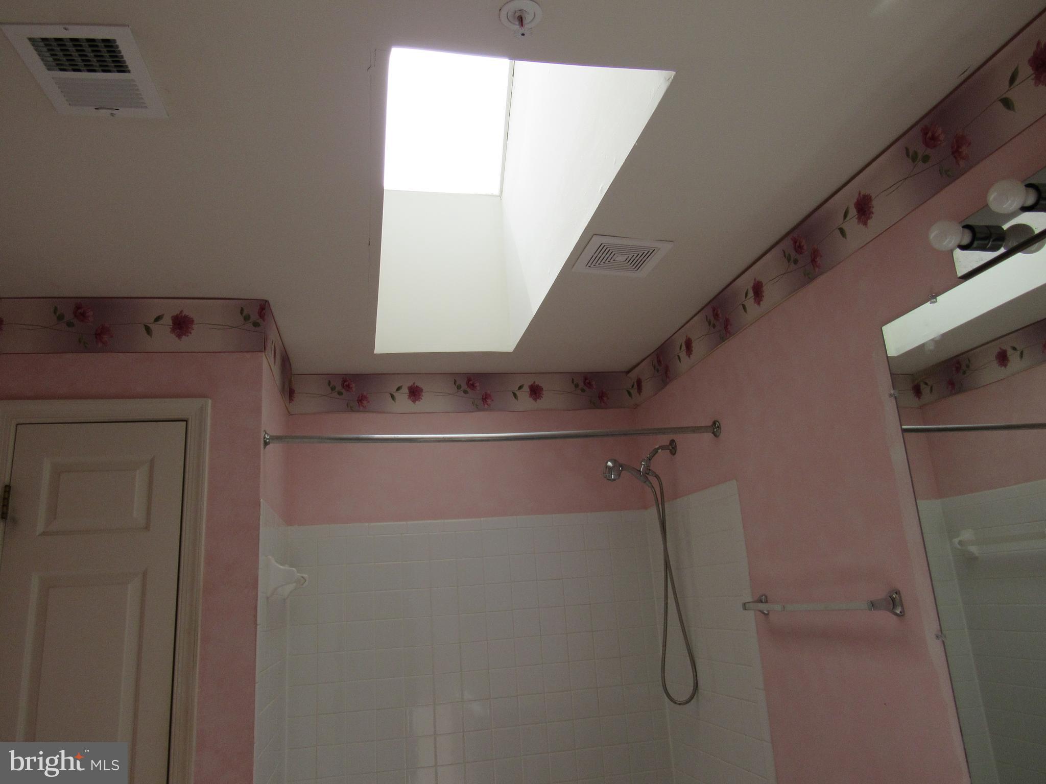 GLENN ESTATES - Residential