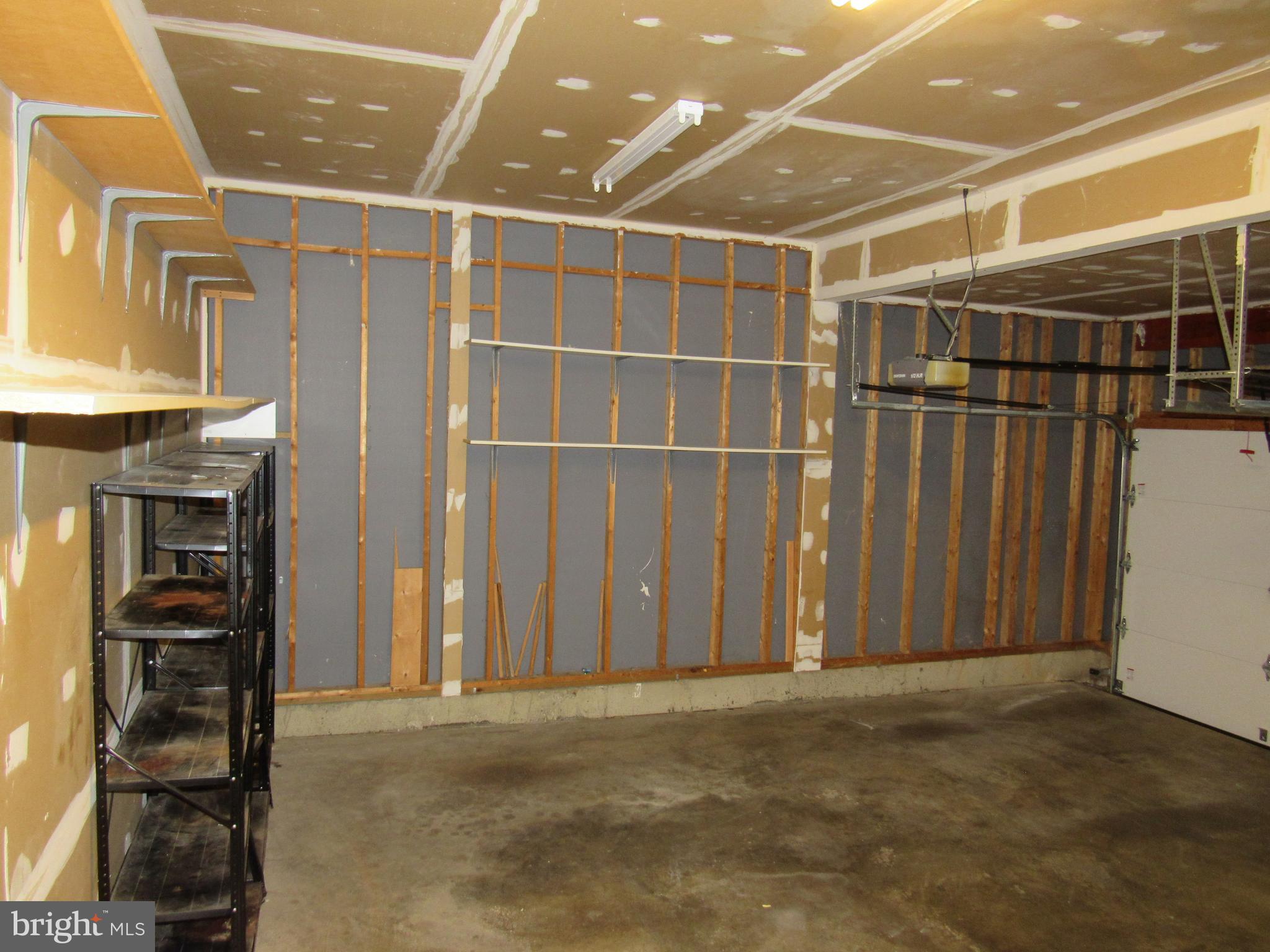 GLENN ESTATES - Residential