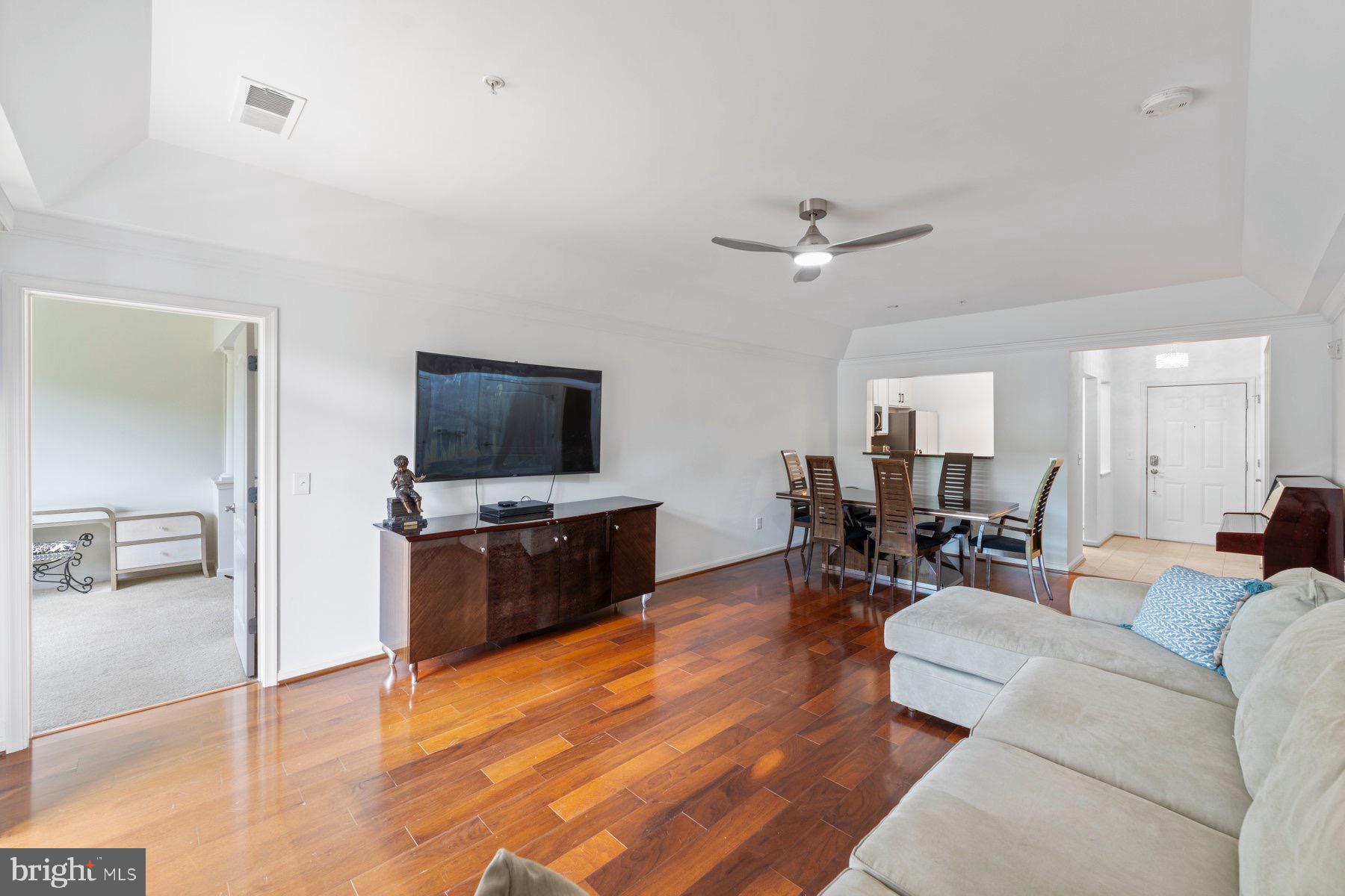 HIGHLANDS AT QUARRY LAKE - Residential