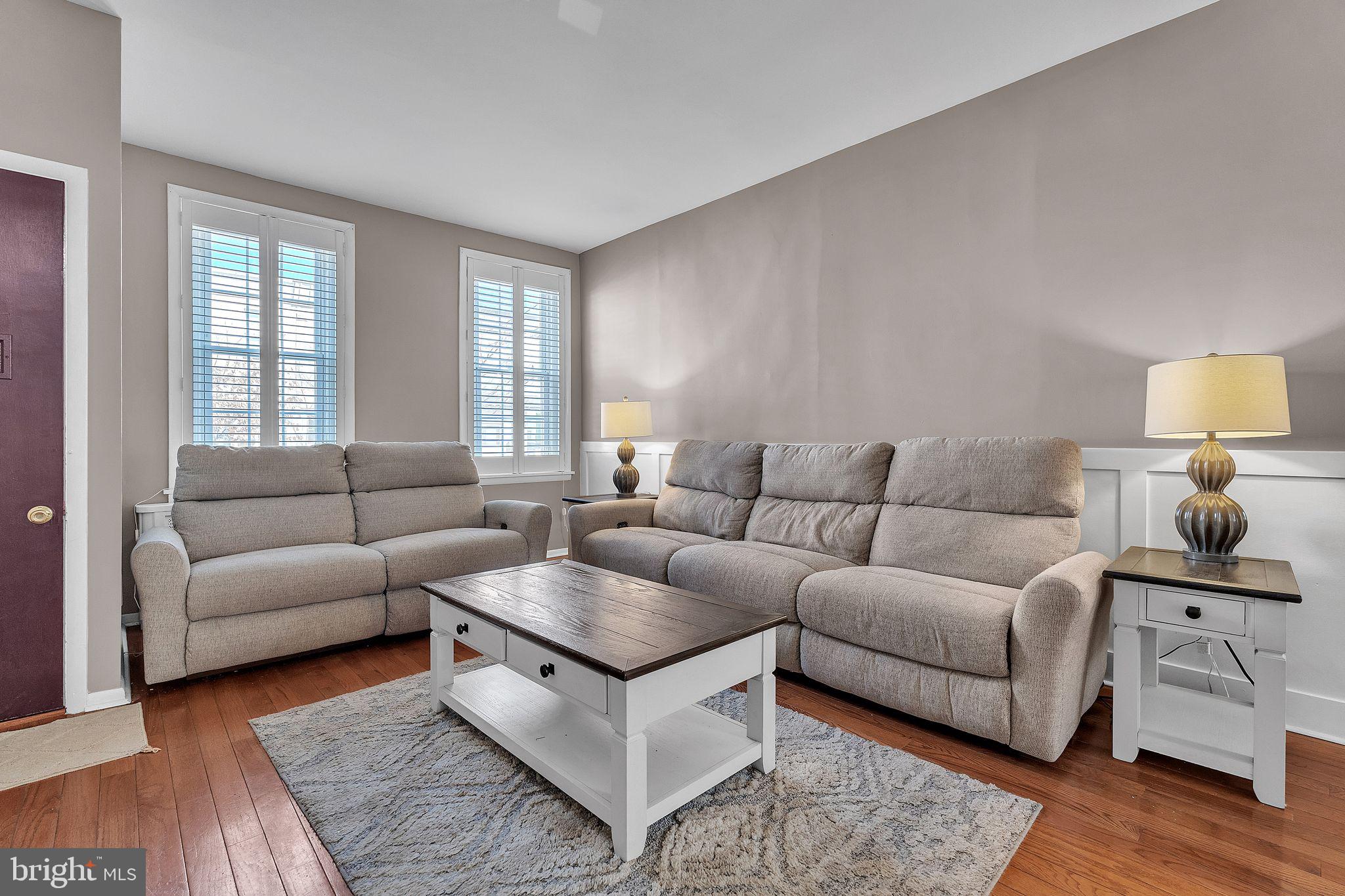 PORT RICHMOND - Residential