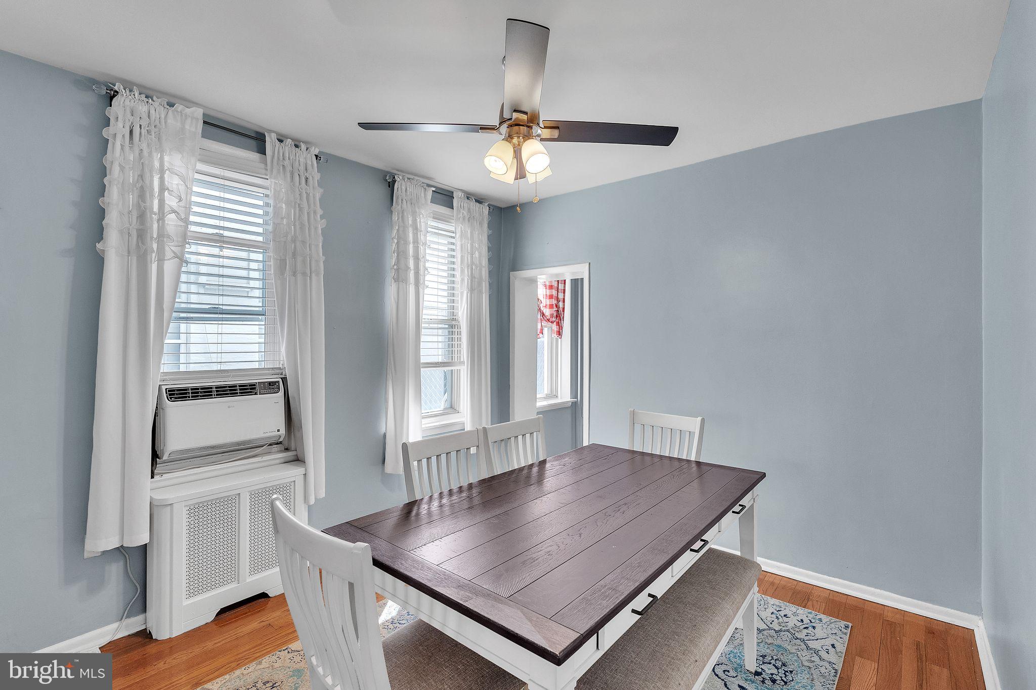 PORT RICHMOND - Residential