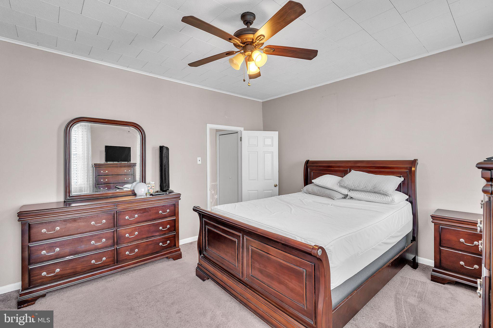 PORT RICHMOND - Residential