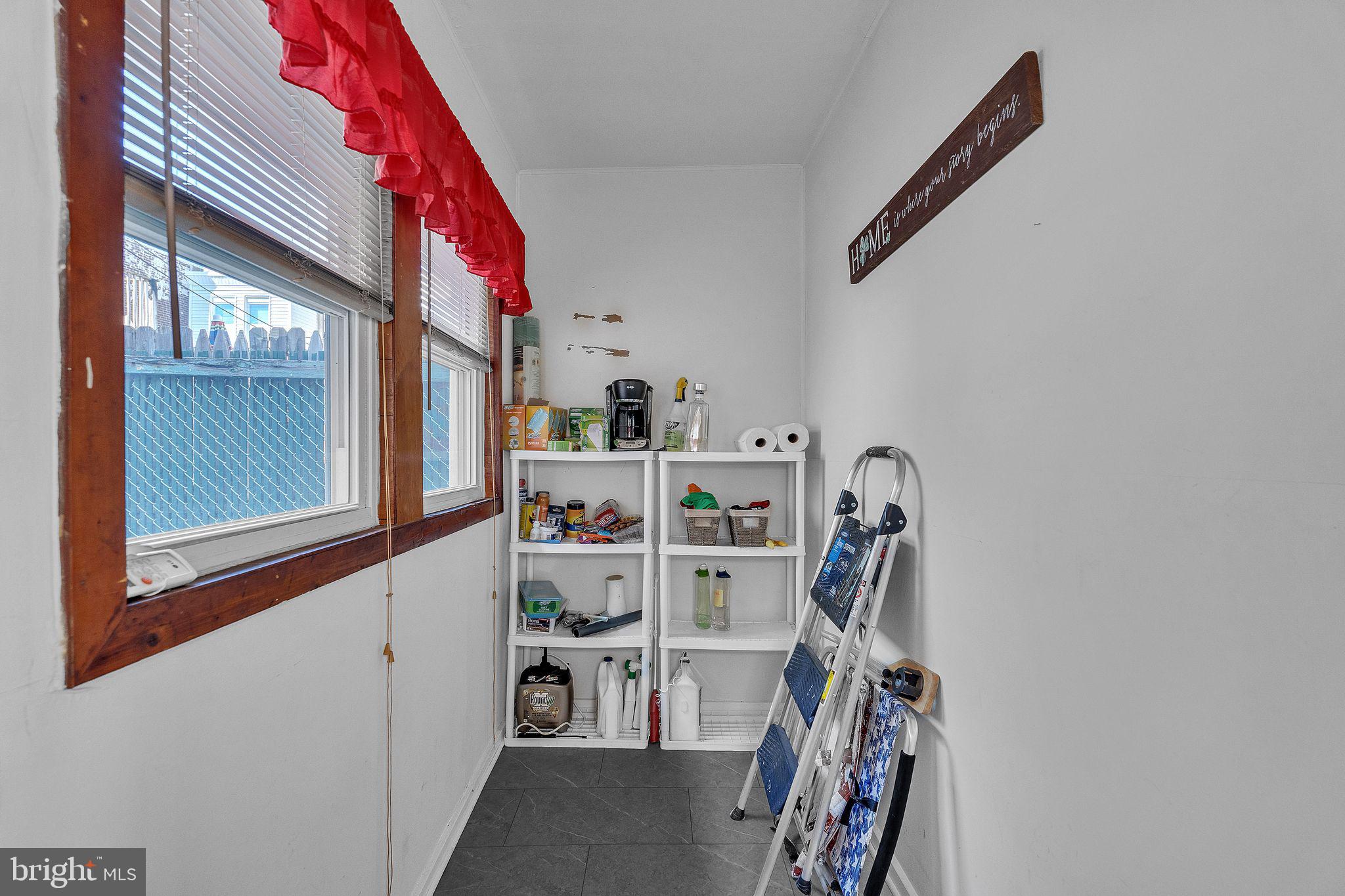 PORT RICHMOND - Residential