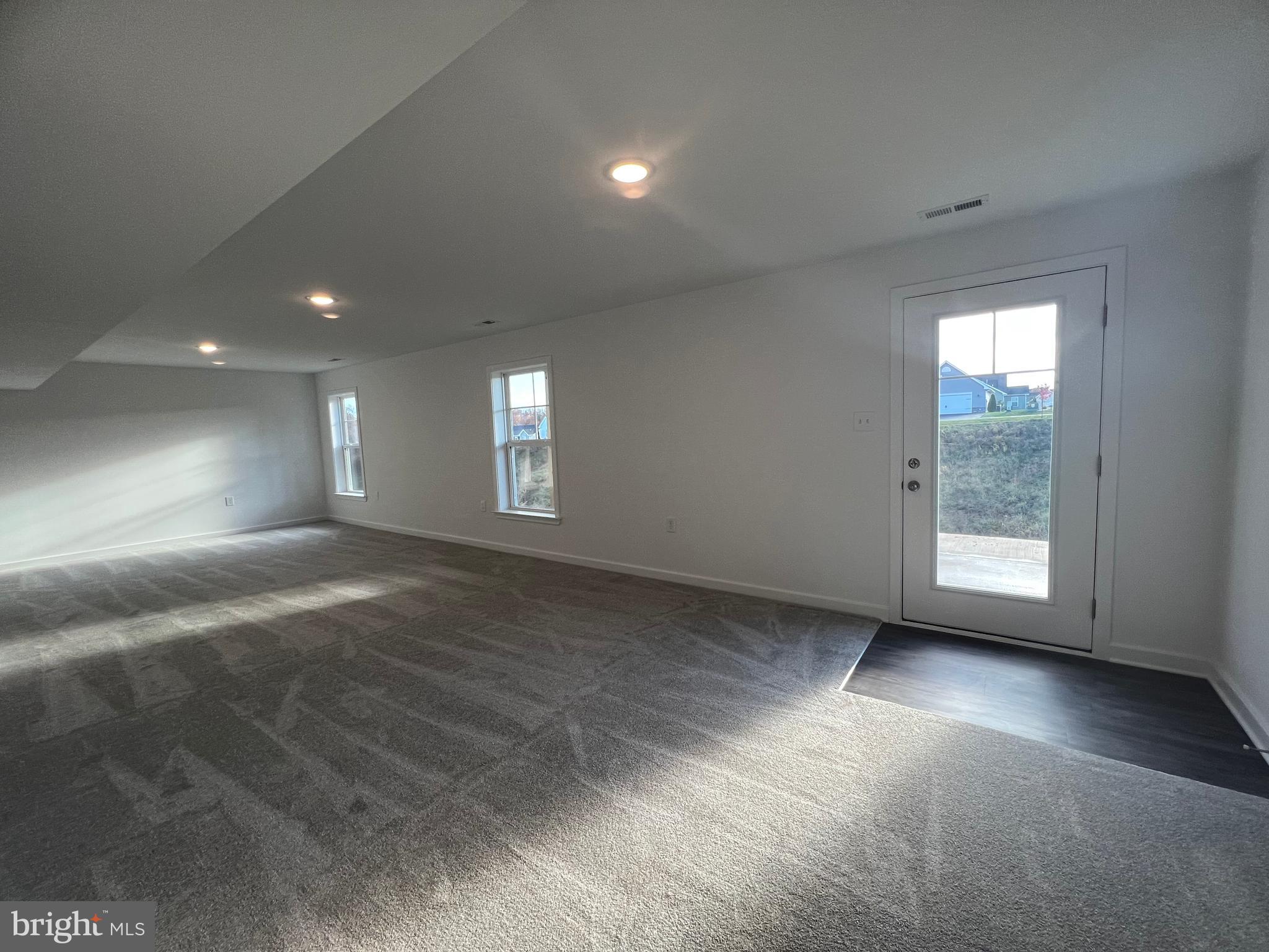 BRIDLE CREEK - Residential