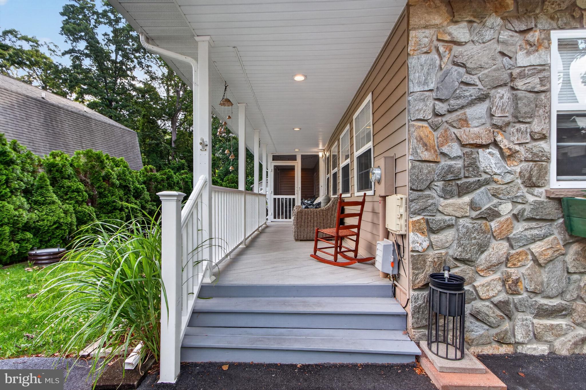 33641 WOODLAND CIRCLE