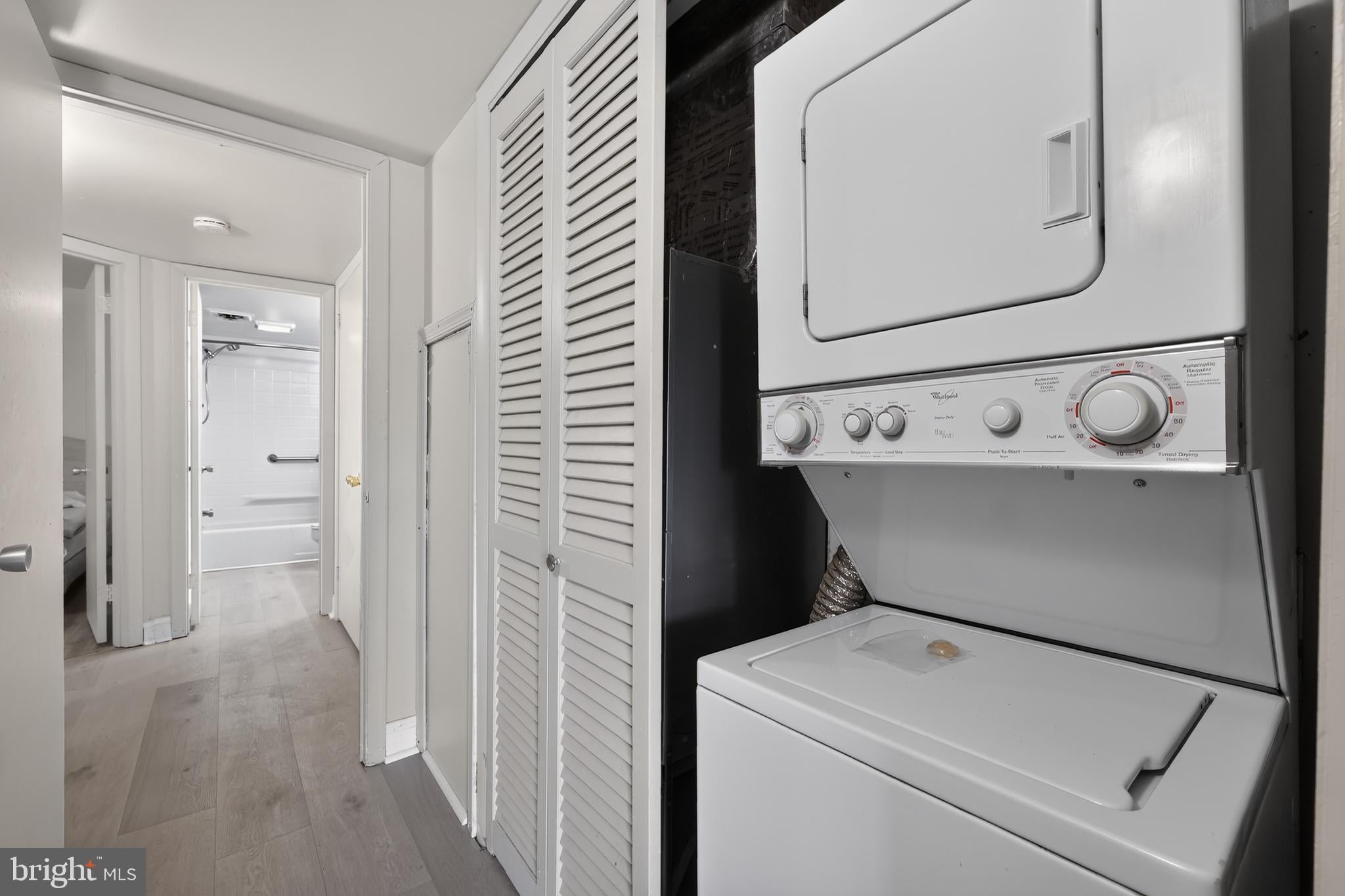 438 OCEAN PARKWAY 10