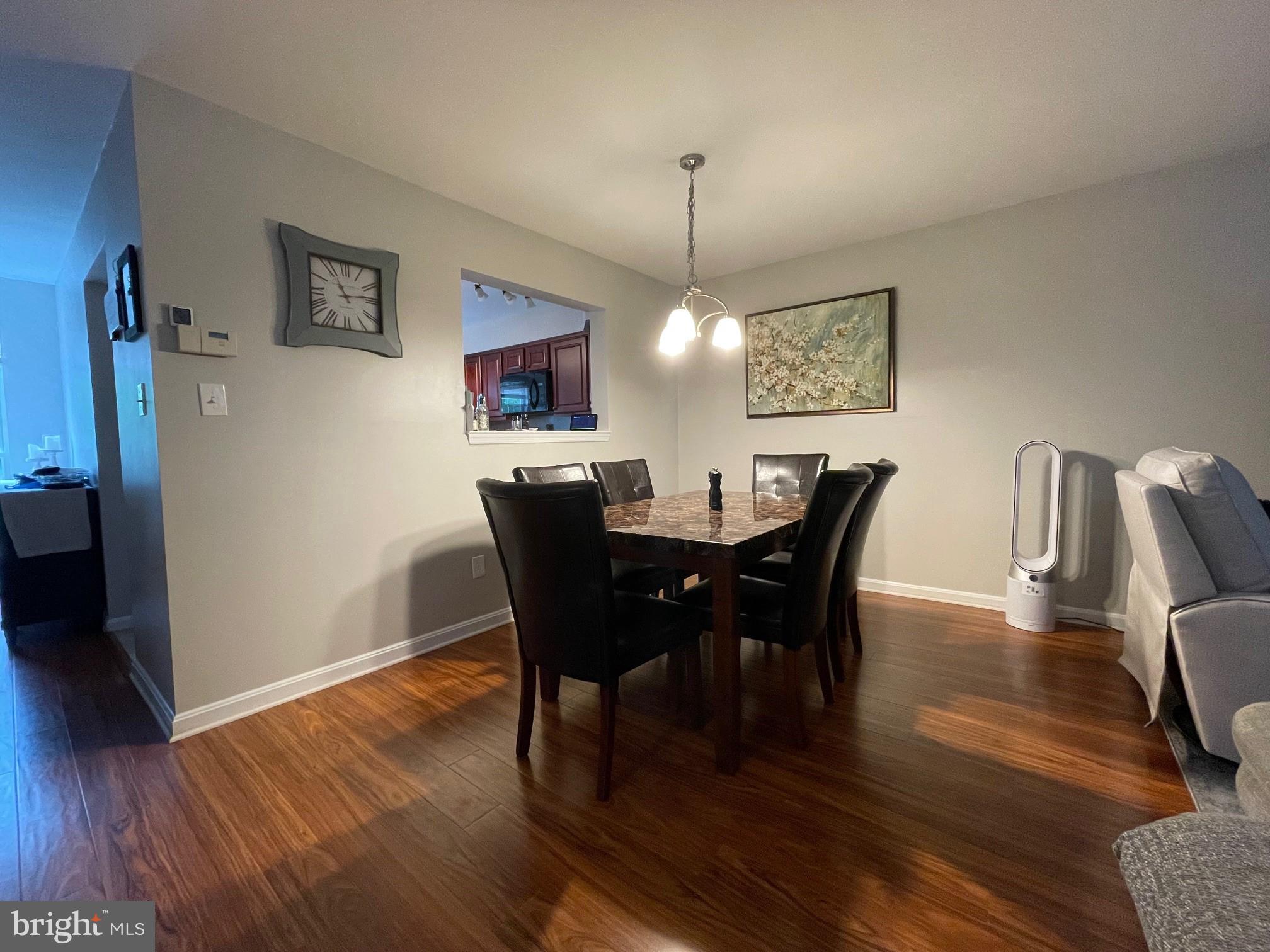 QUAKER HILL - Residential Lease