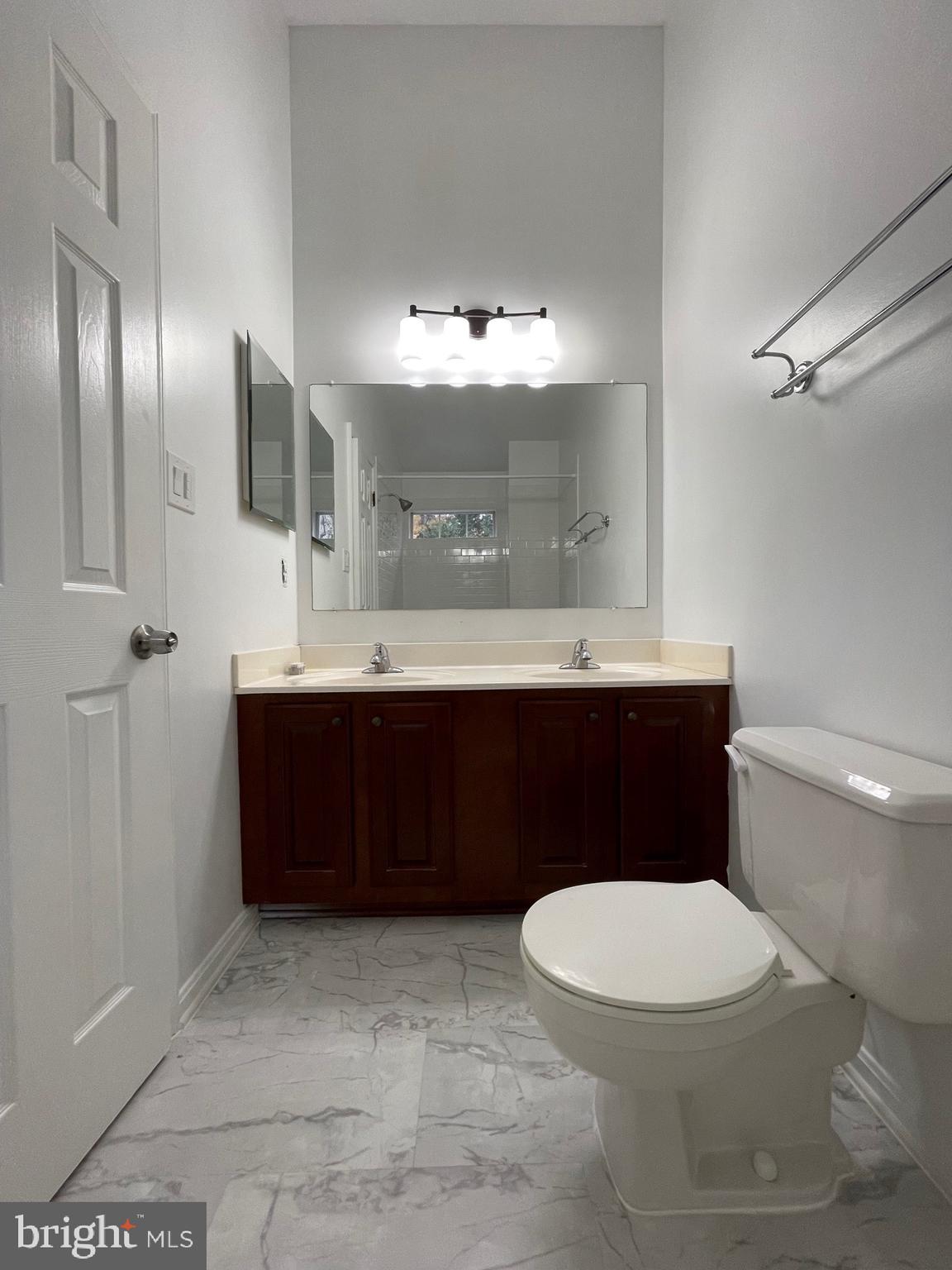 QUAKER HILL - Residential Lease