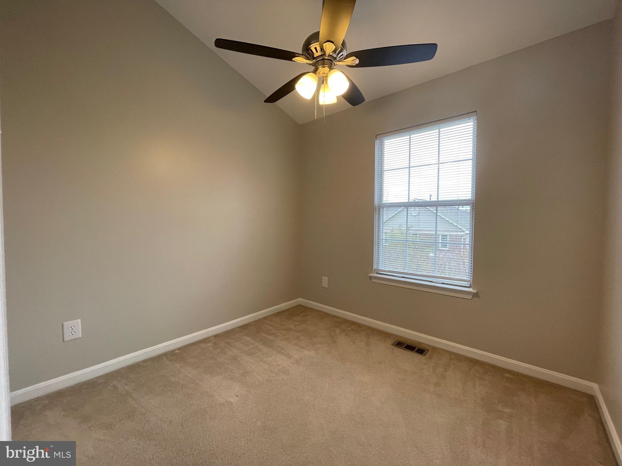 QUAKER HILL - Residential Lease