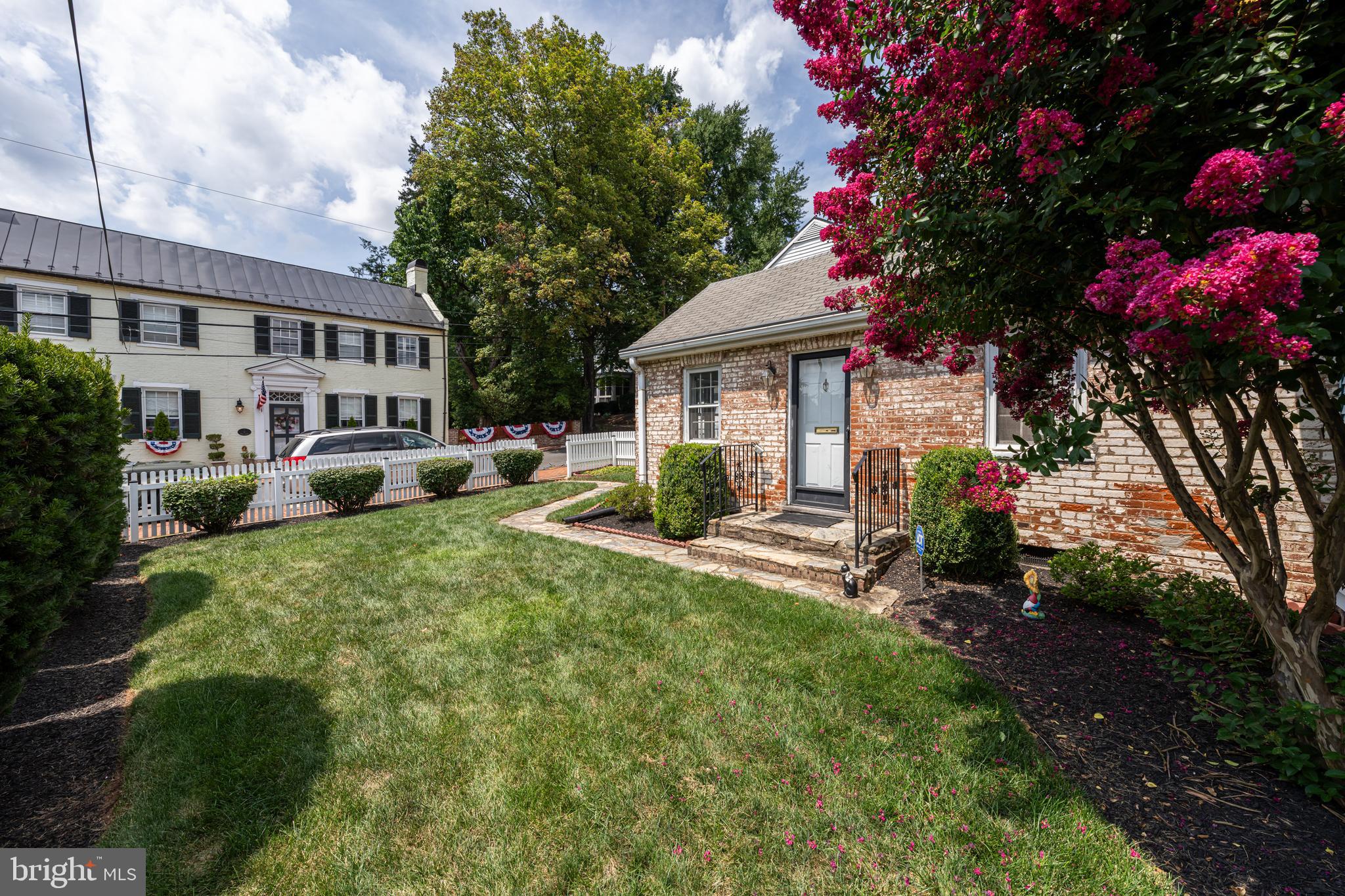 8 WIRT STREET NW