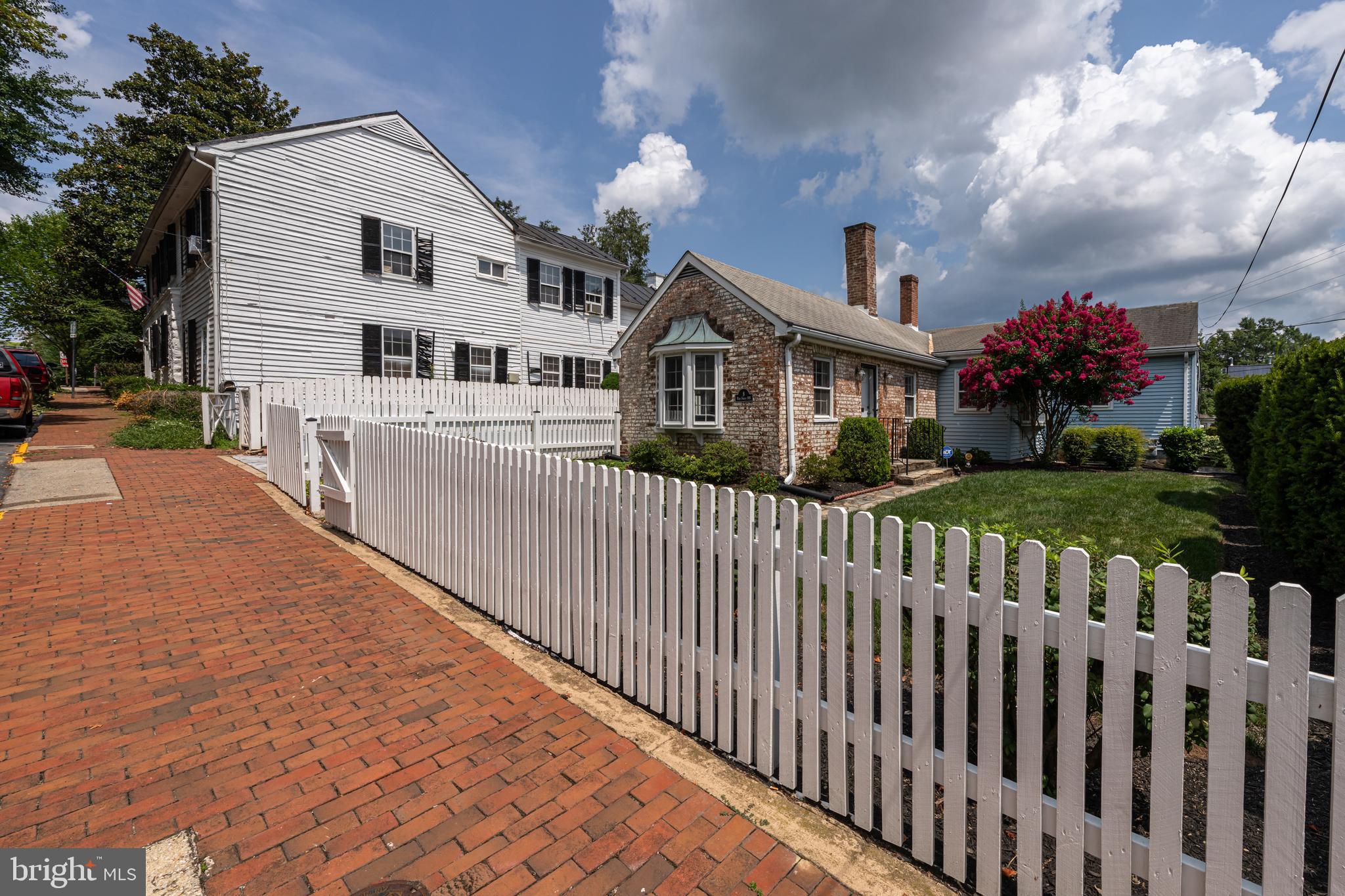 8 WIRT STREET NW