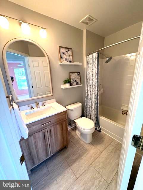 WINDGATE CONDO - Residential