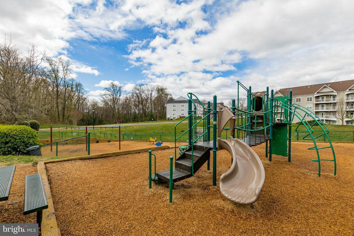 WINDGATE CONDO - Residential