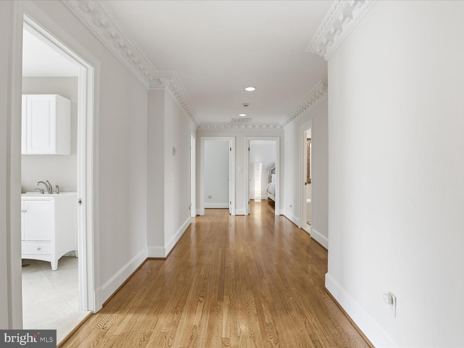 POTOMAC MANOR - Residential