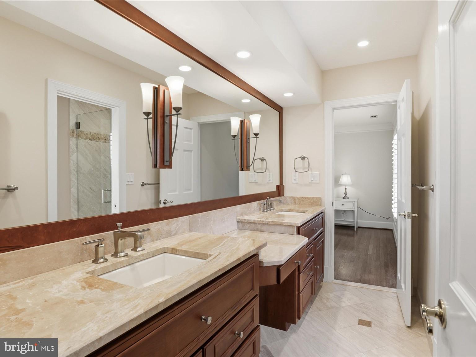 POTOMAC MANOR - Residential